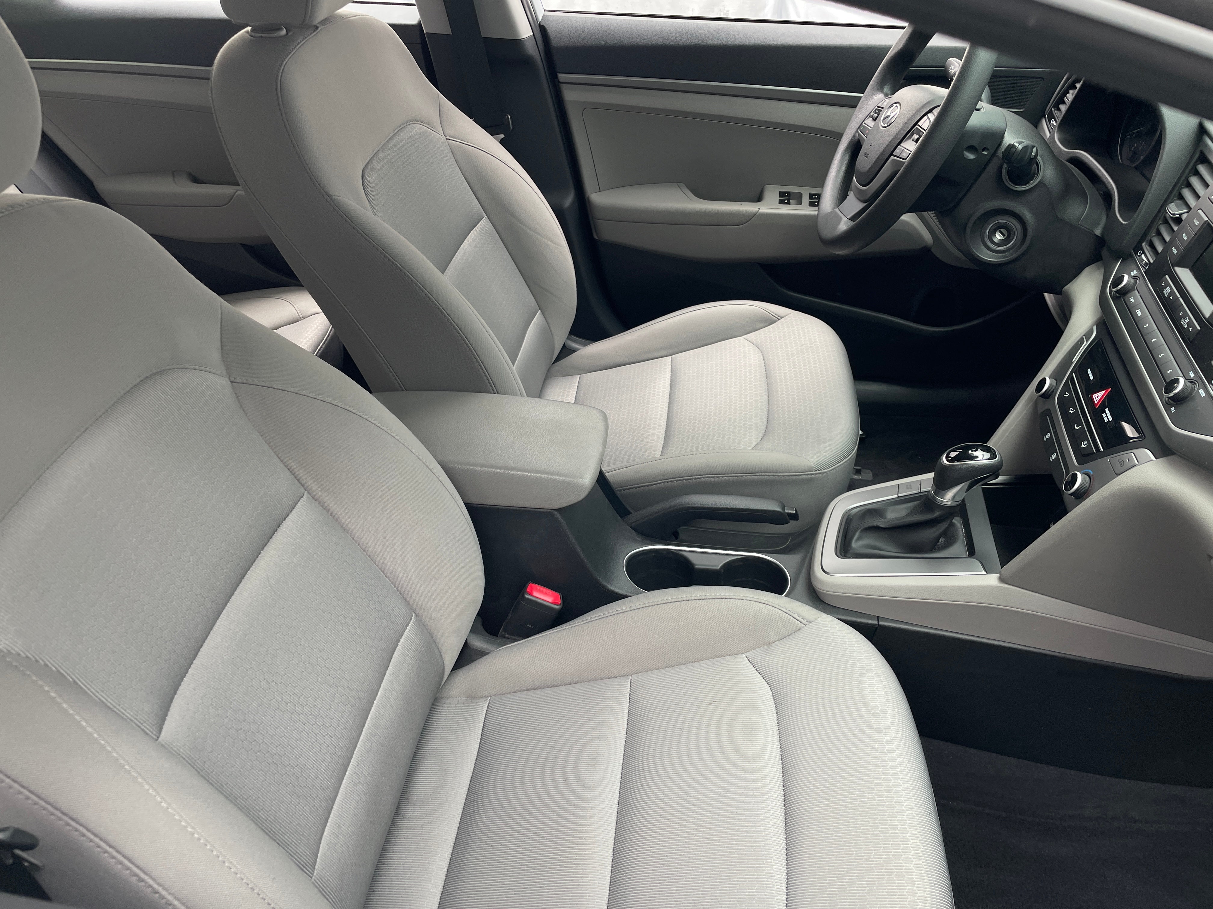 2017 Hyundai Elantra SE 2