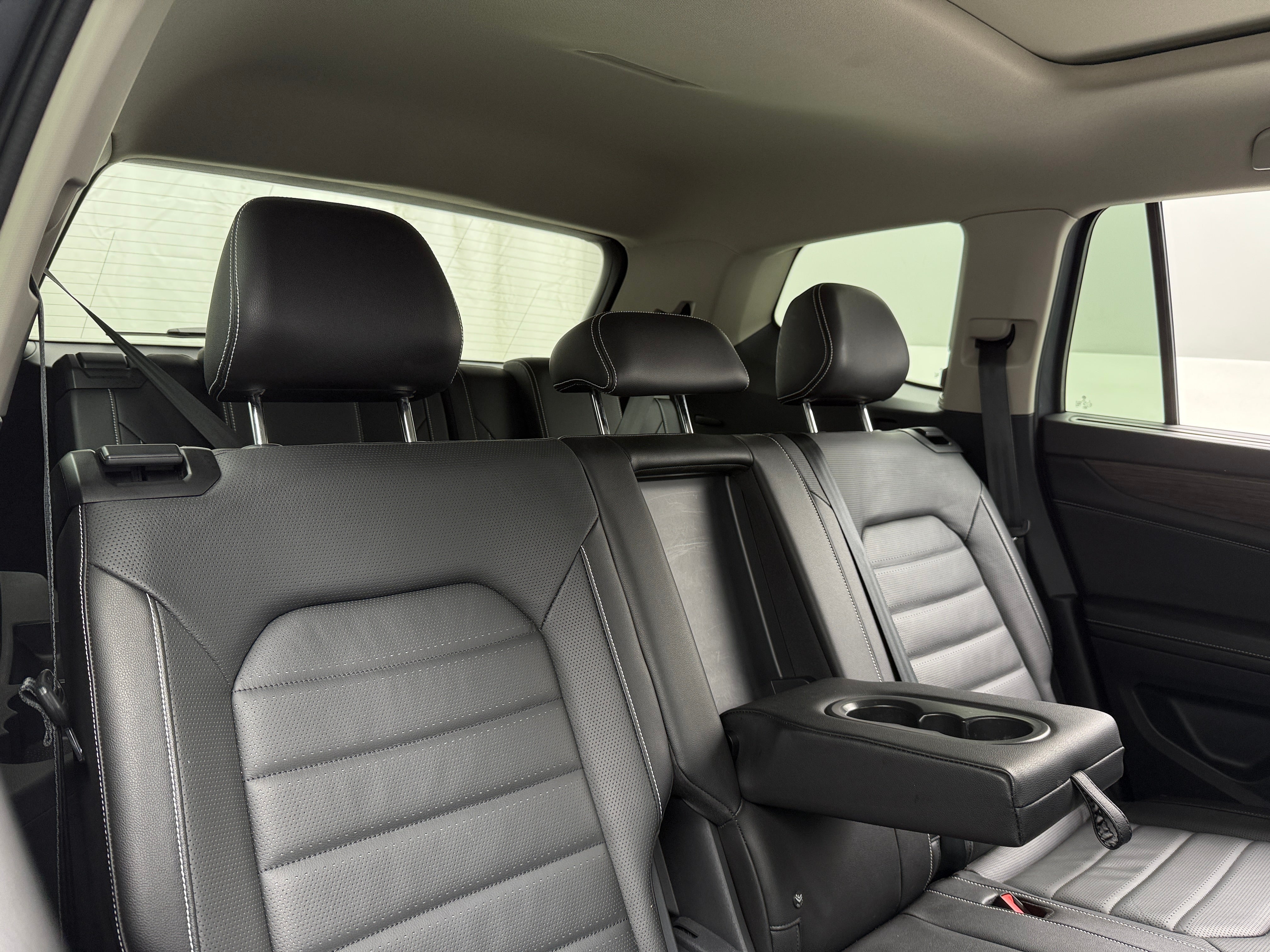 2024 Volkswagen Atlas SEL 5