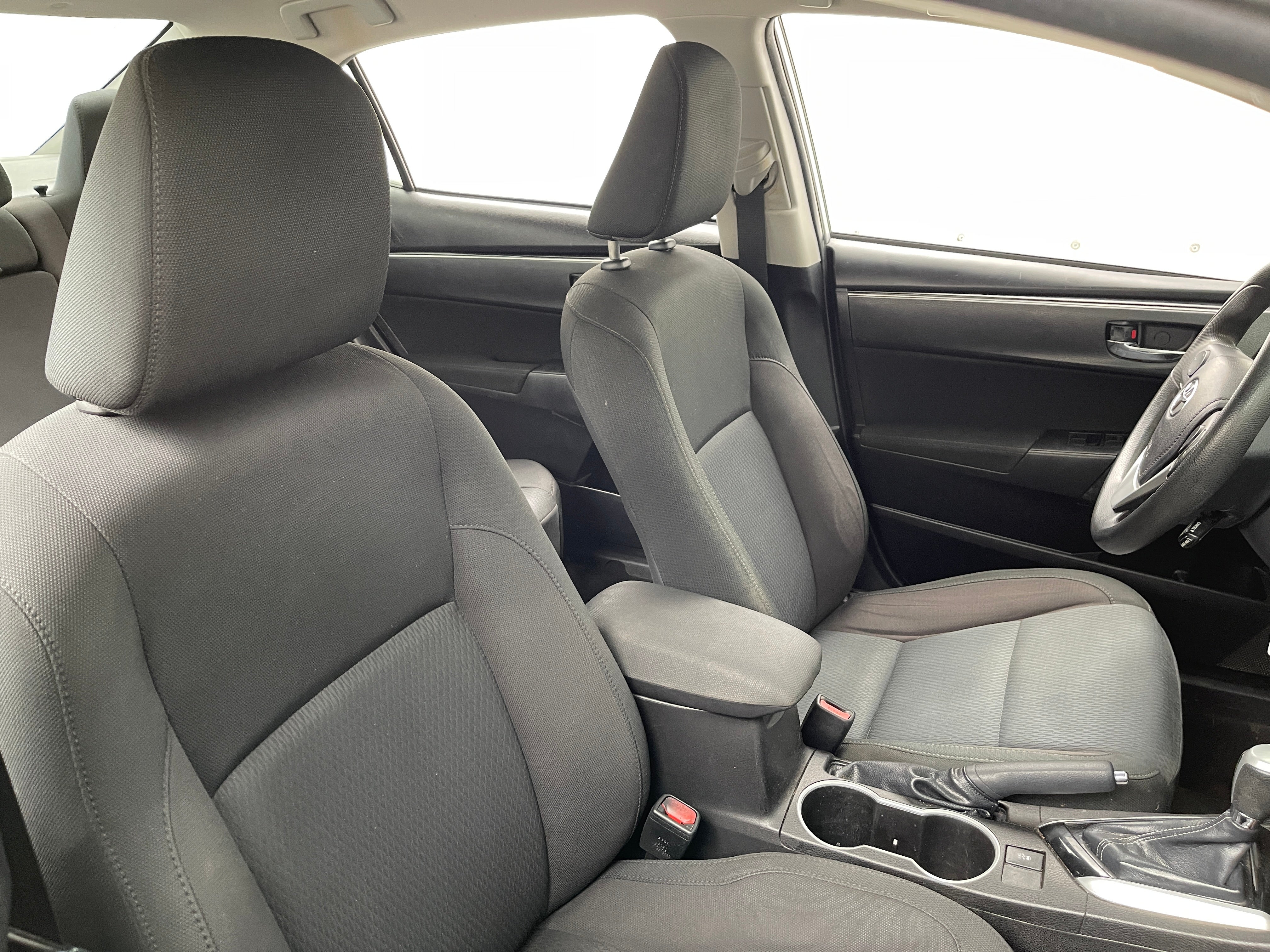 2019 Toyota Corolla LE 2