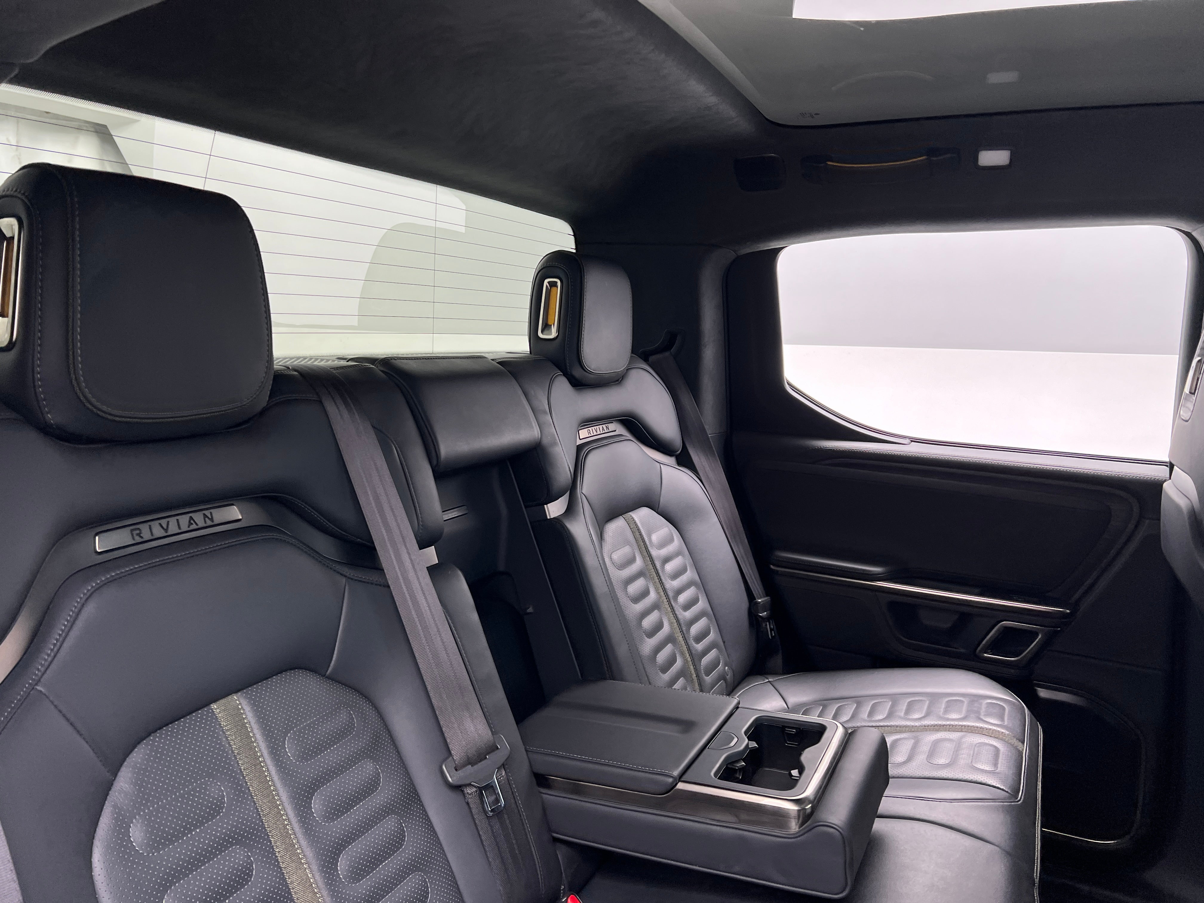 2022 Rivian R1T Adventure 5