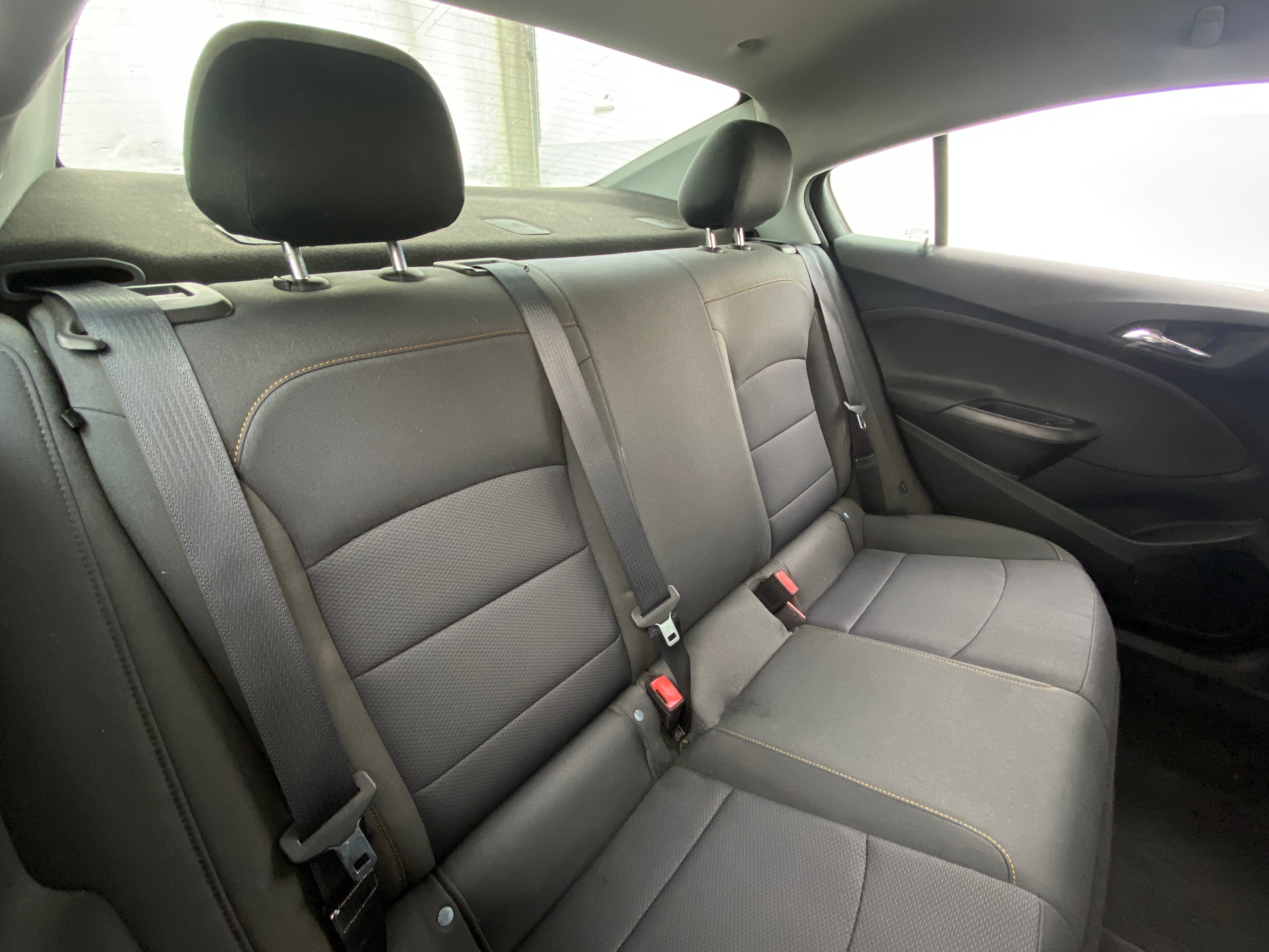 2019 Chevrolet Cruze LS 5