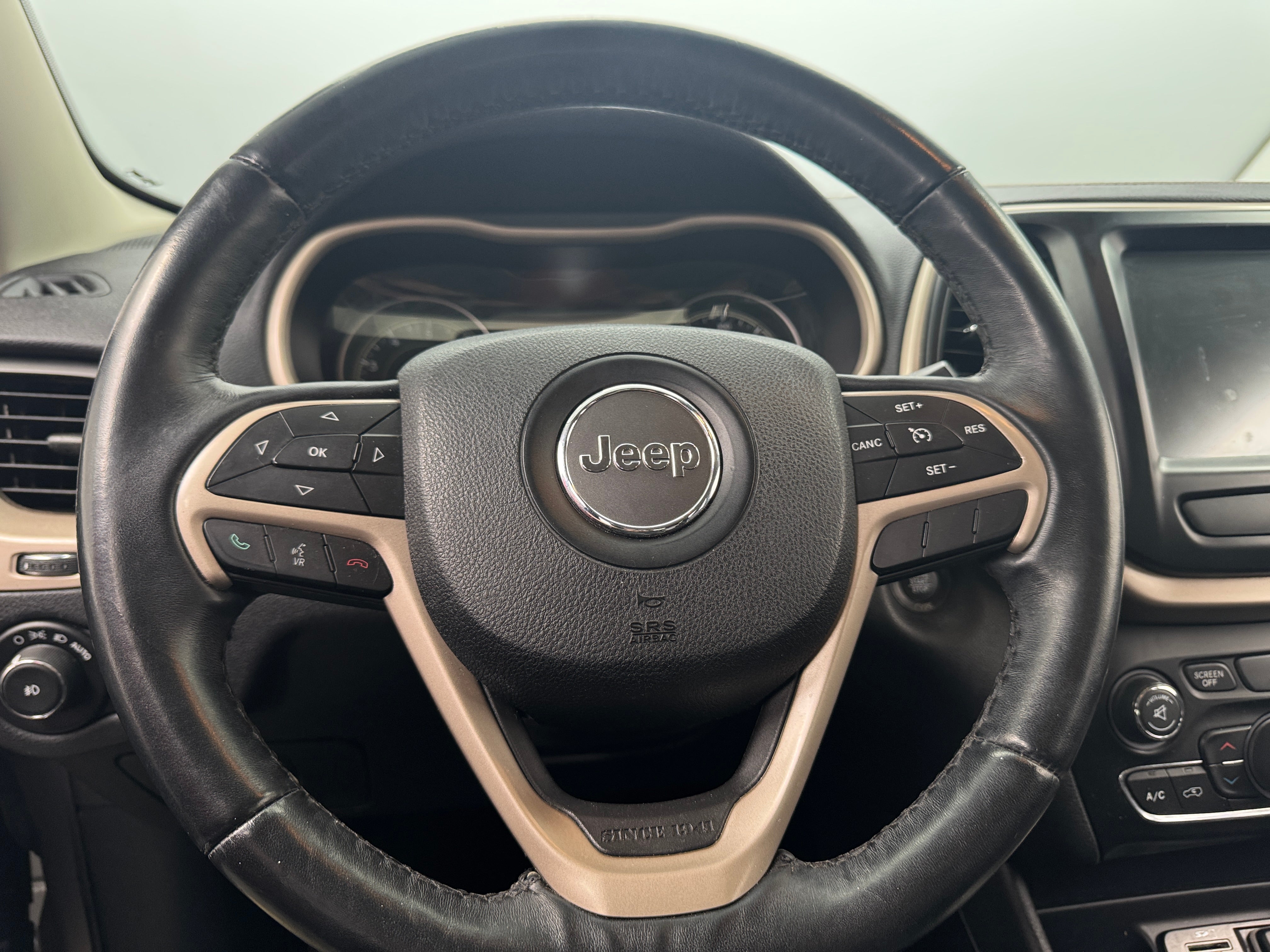 2017 Jeep Cherokee Limited Edition 4