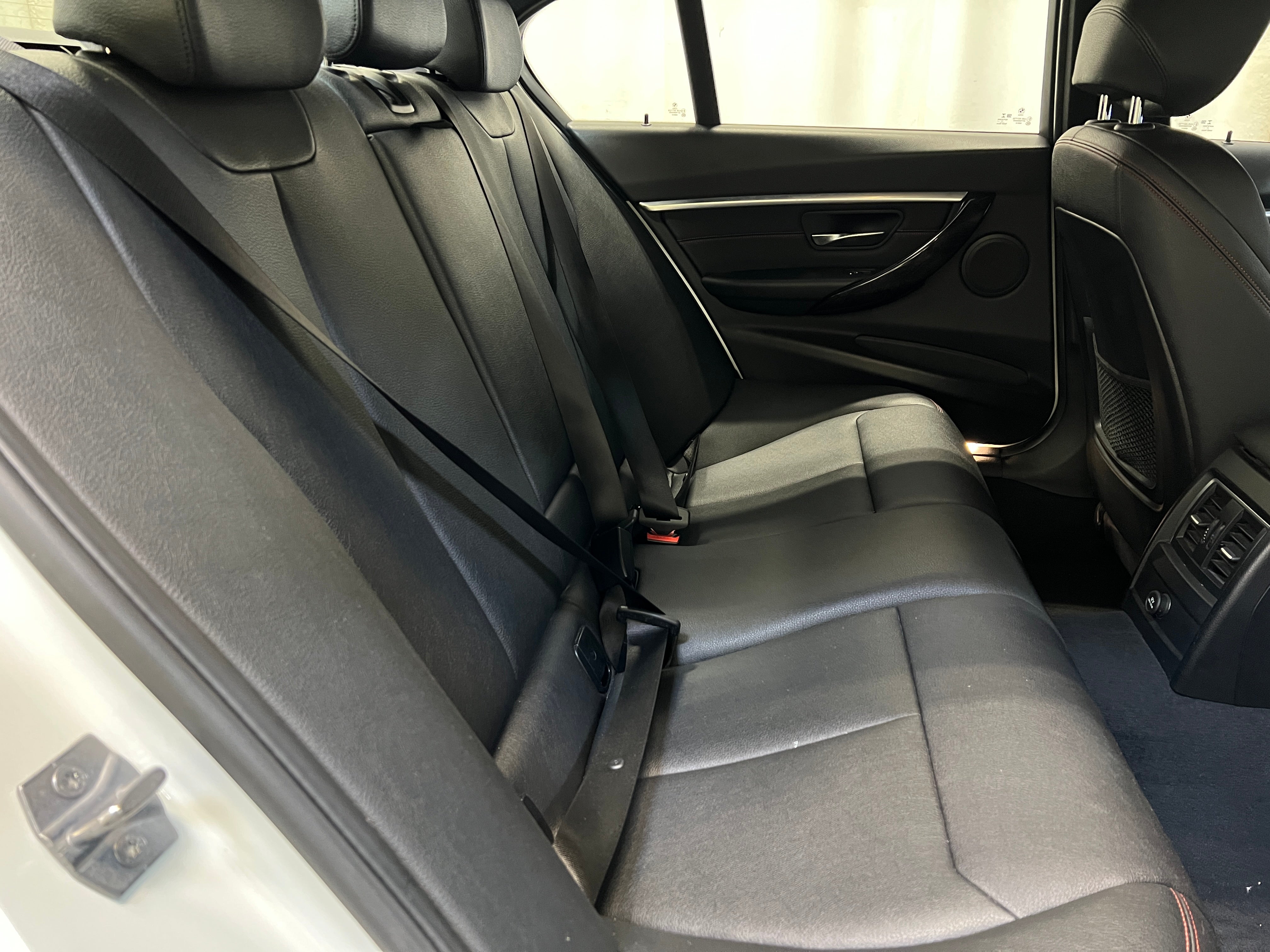 2018 BMW 3 Series 328d 5
