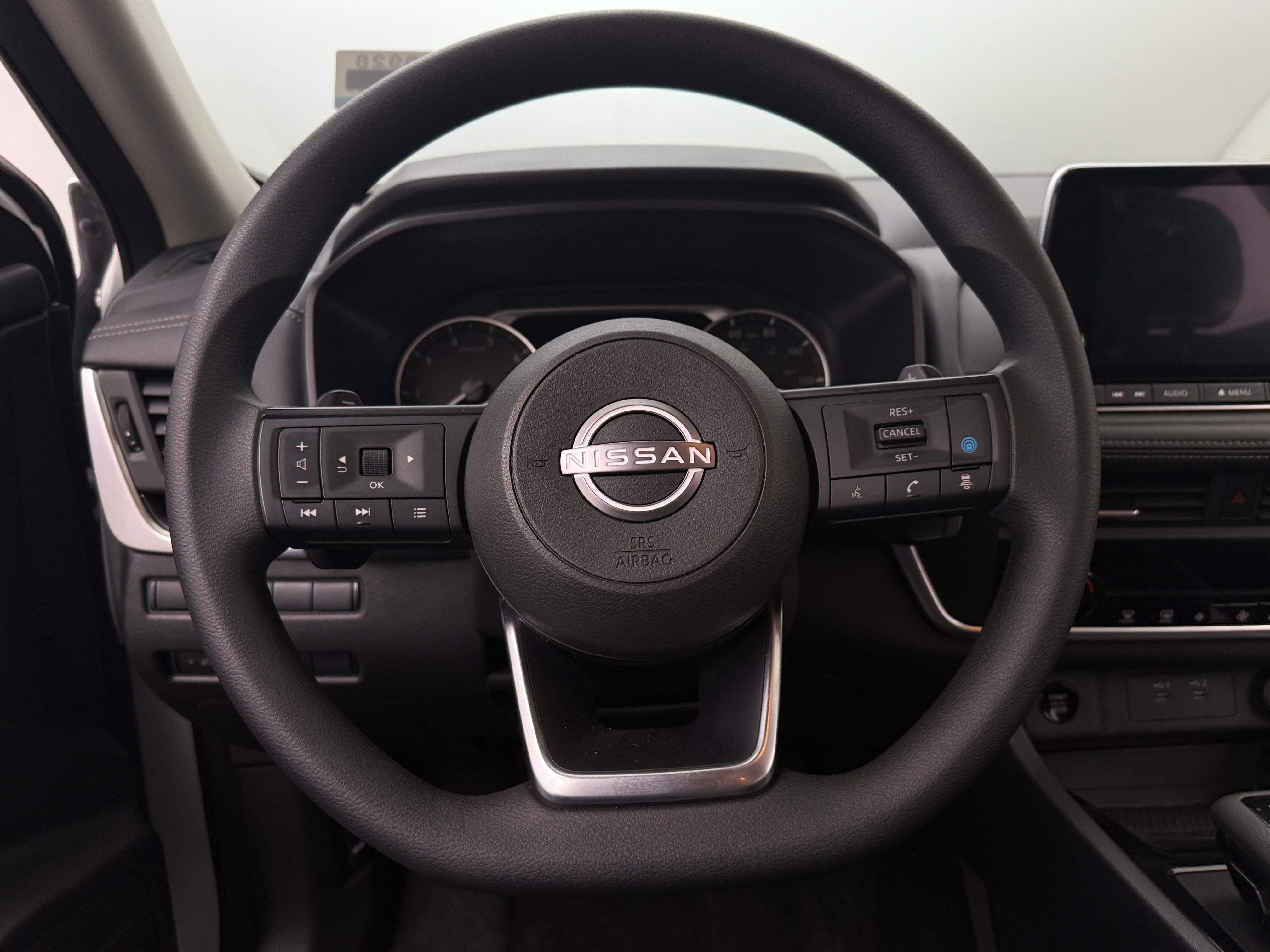 2024 Nissan Rogue SV 5