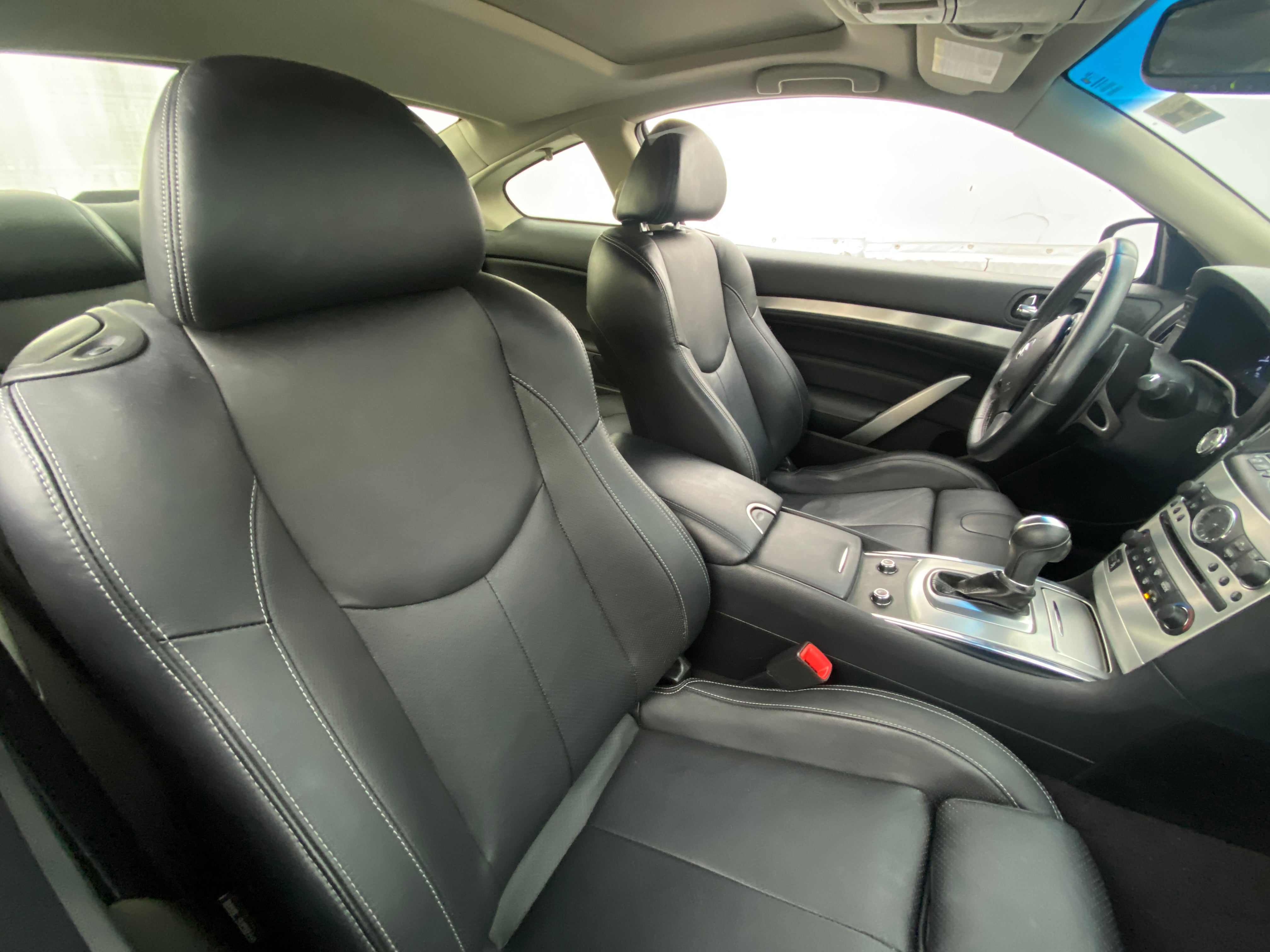 2015 INFINITI Q60 Journey 2