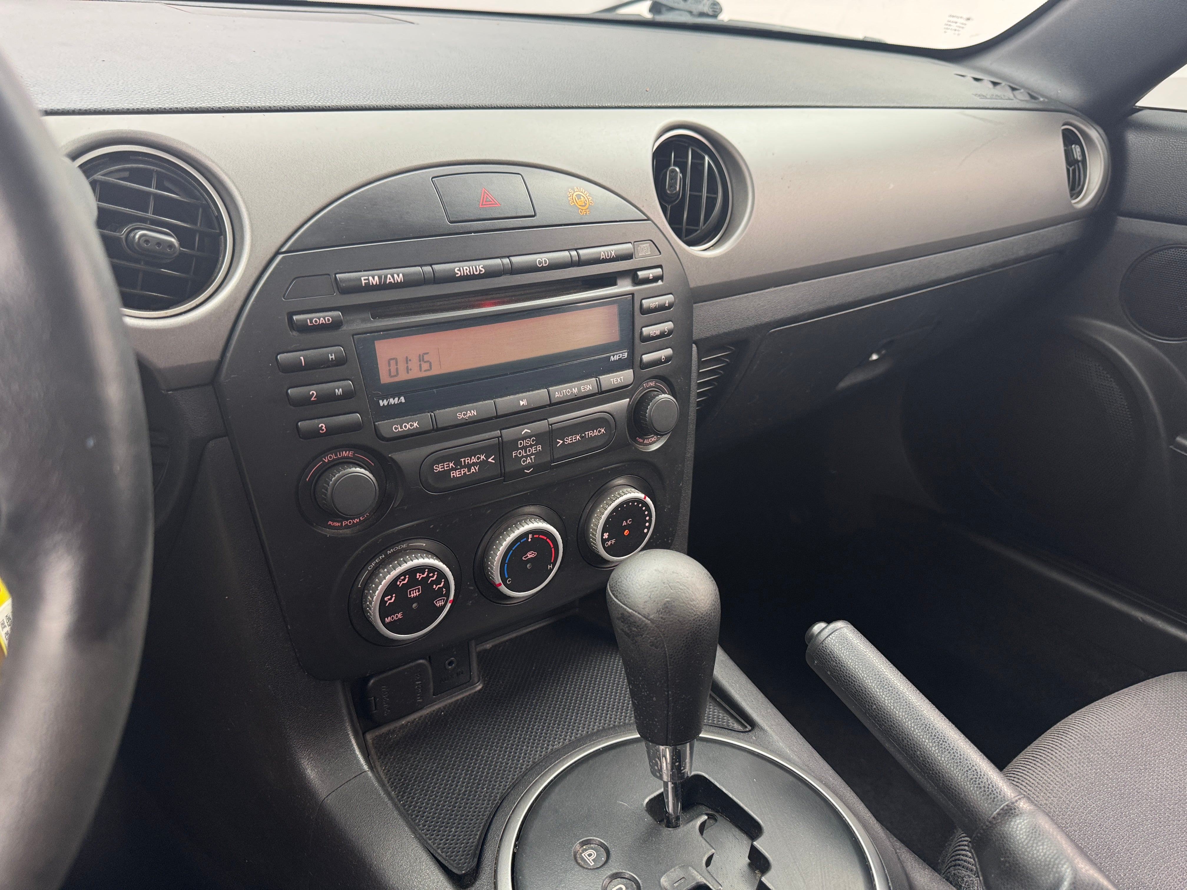2011 Mazda MX-5 Miata Sport 4