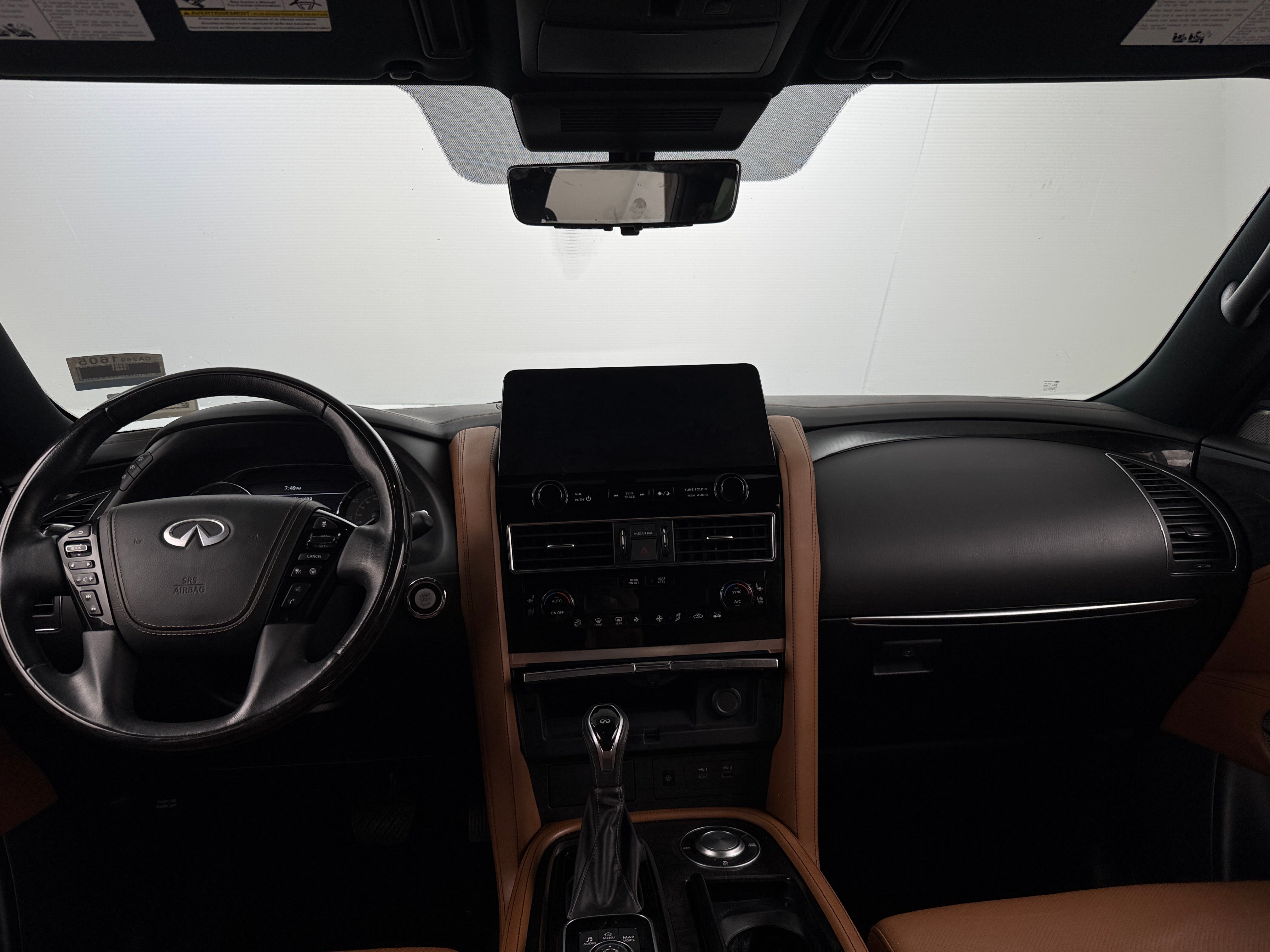 2022 INFINITI QX80 Sensory 2