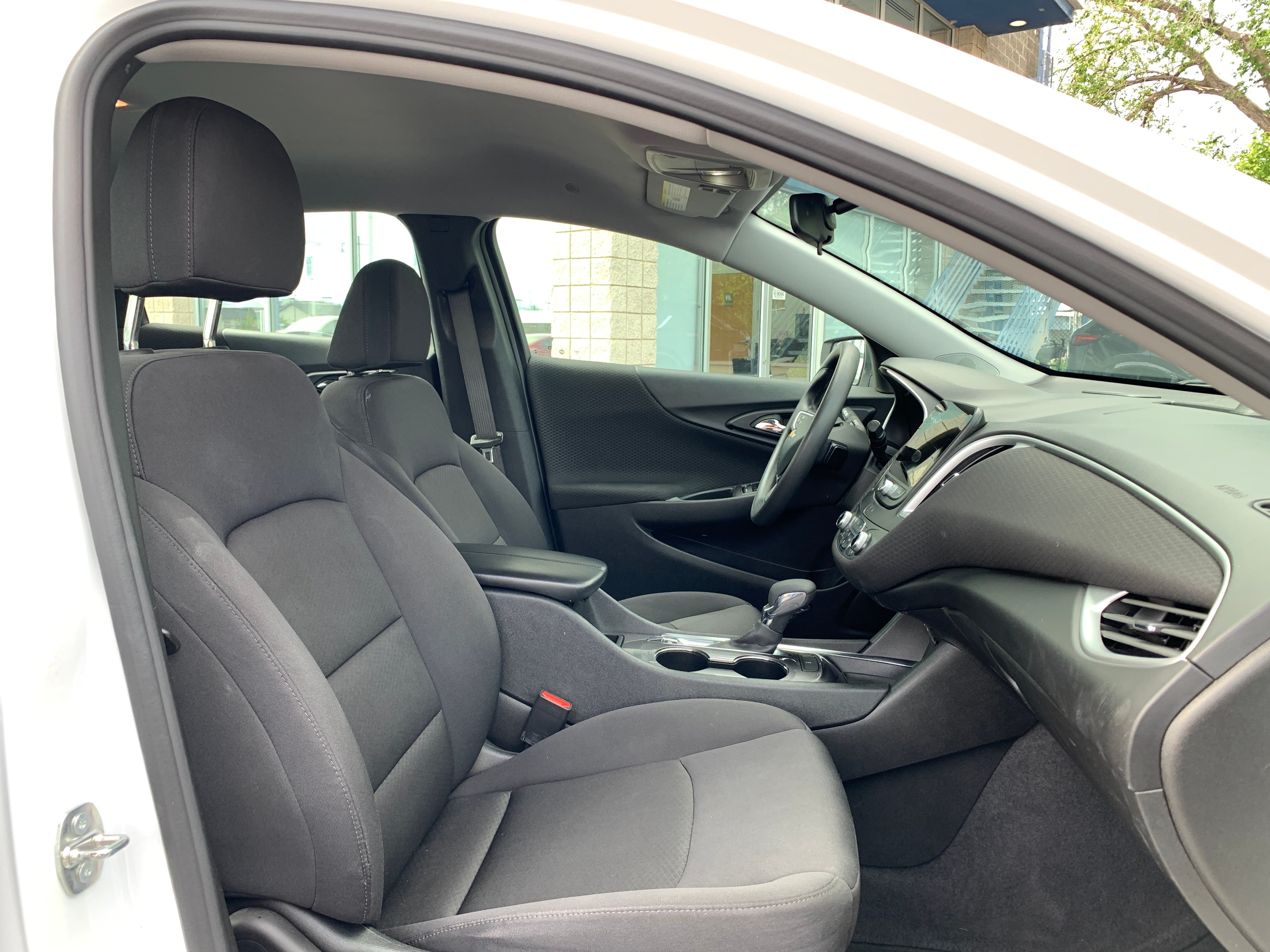 2023 Chevrolet Malibu LT 2