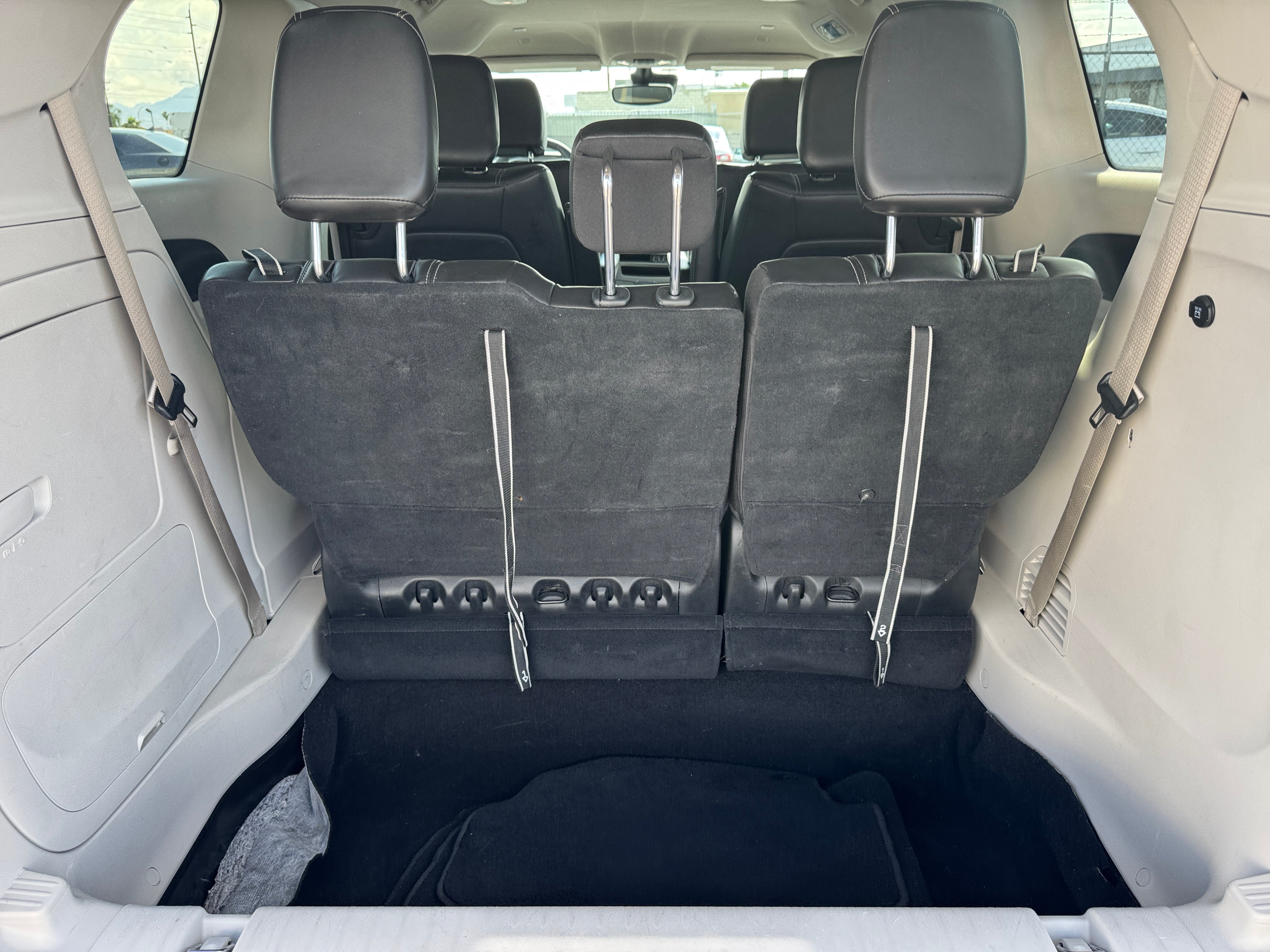 2023 Chrysler Pacifica Hybrid Touring L 5