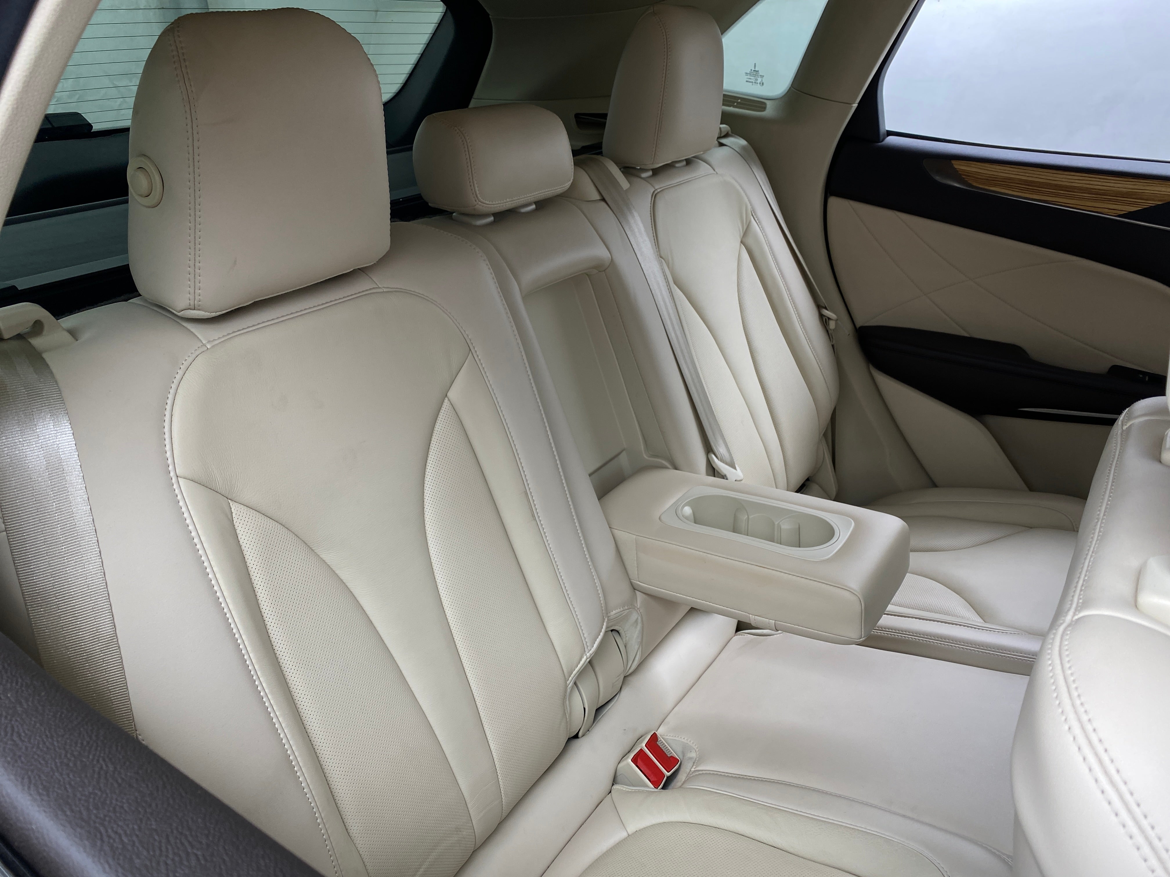 2015 Lincoln MKC Base 6