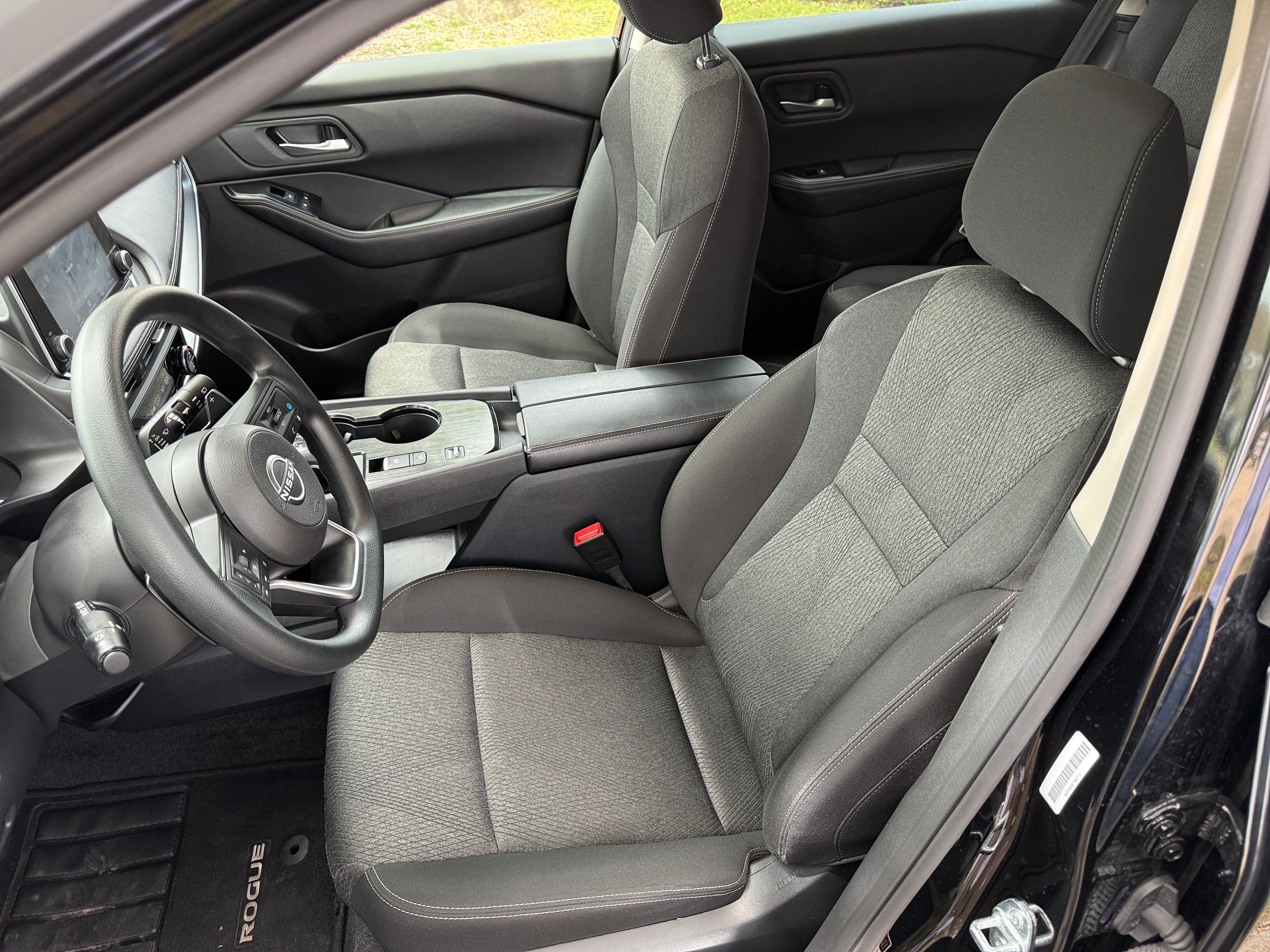 2024 Nissan Rogue SV 2