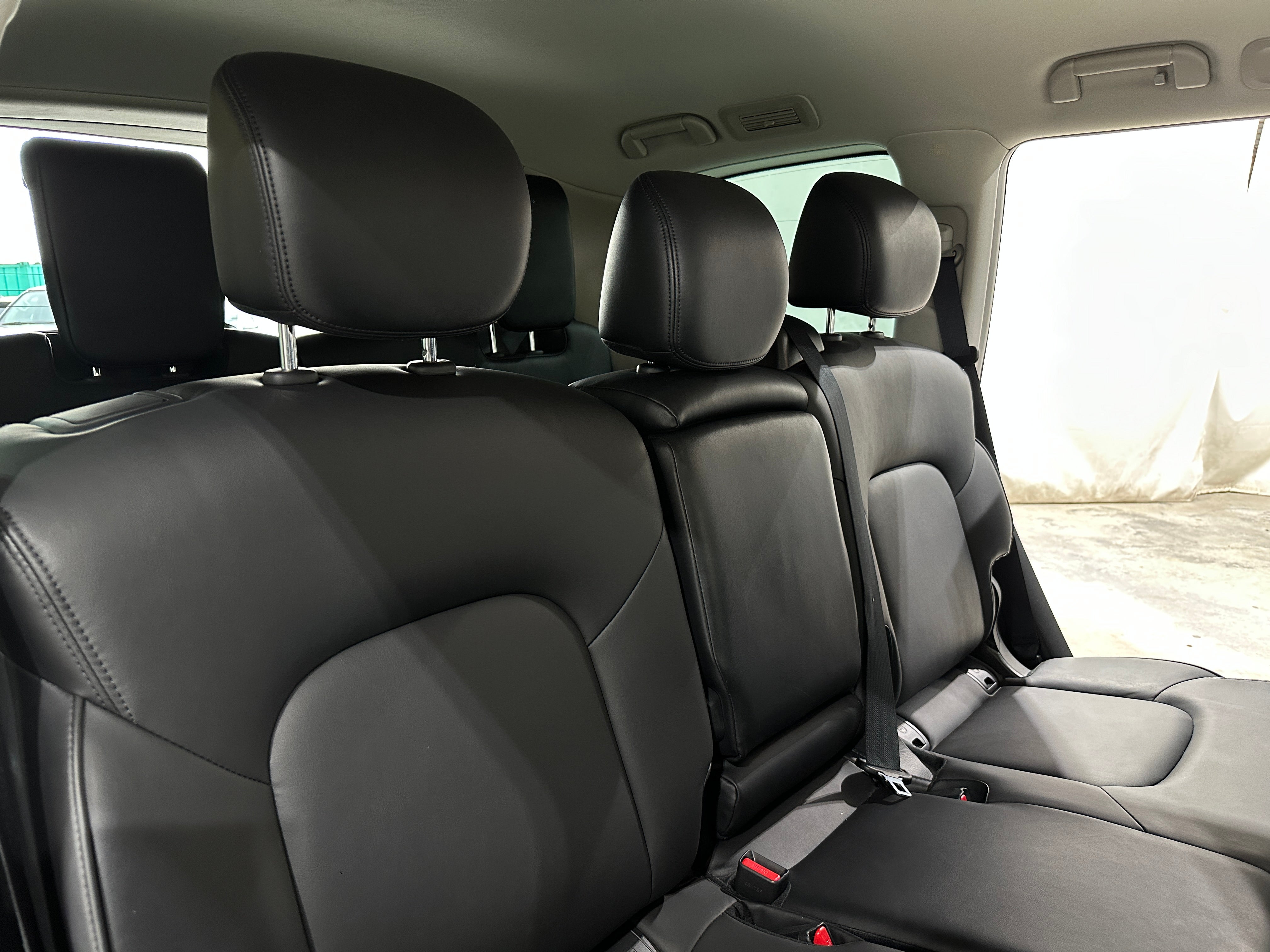 2023 Nissan Armada SV 6