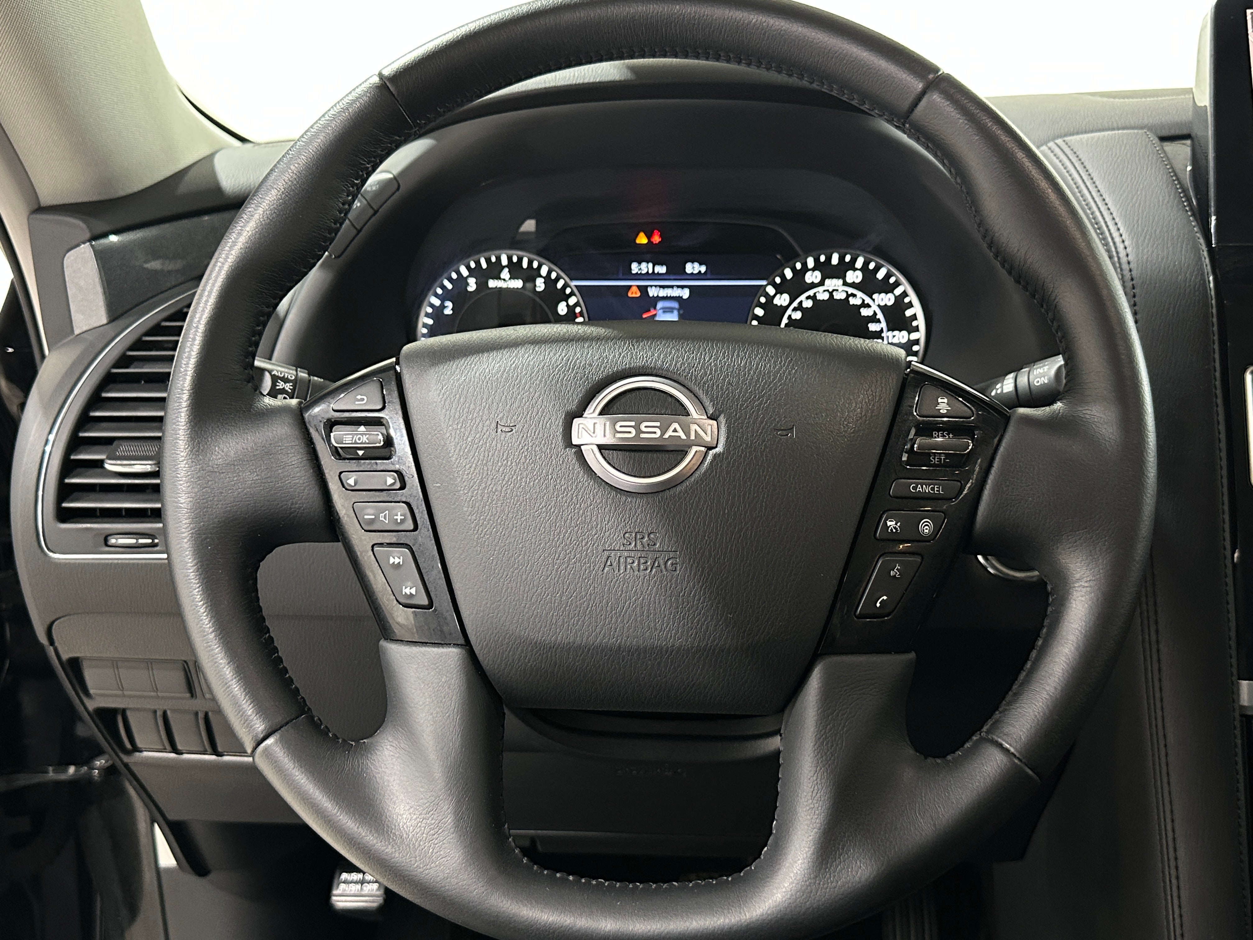 2023 Nissan Armada SV 5