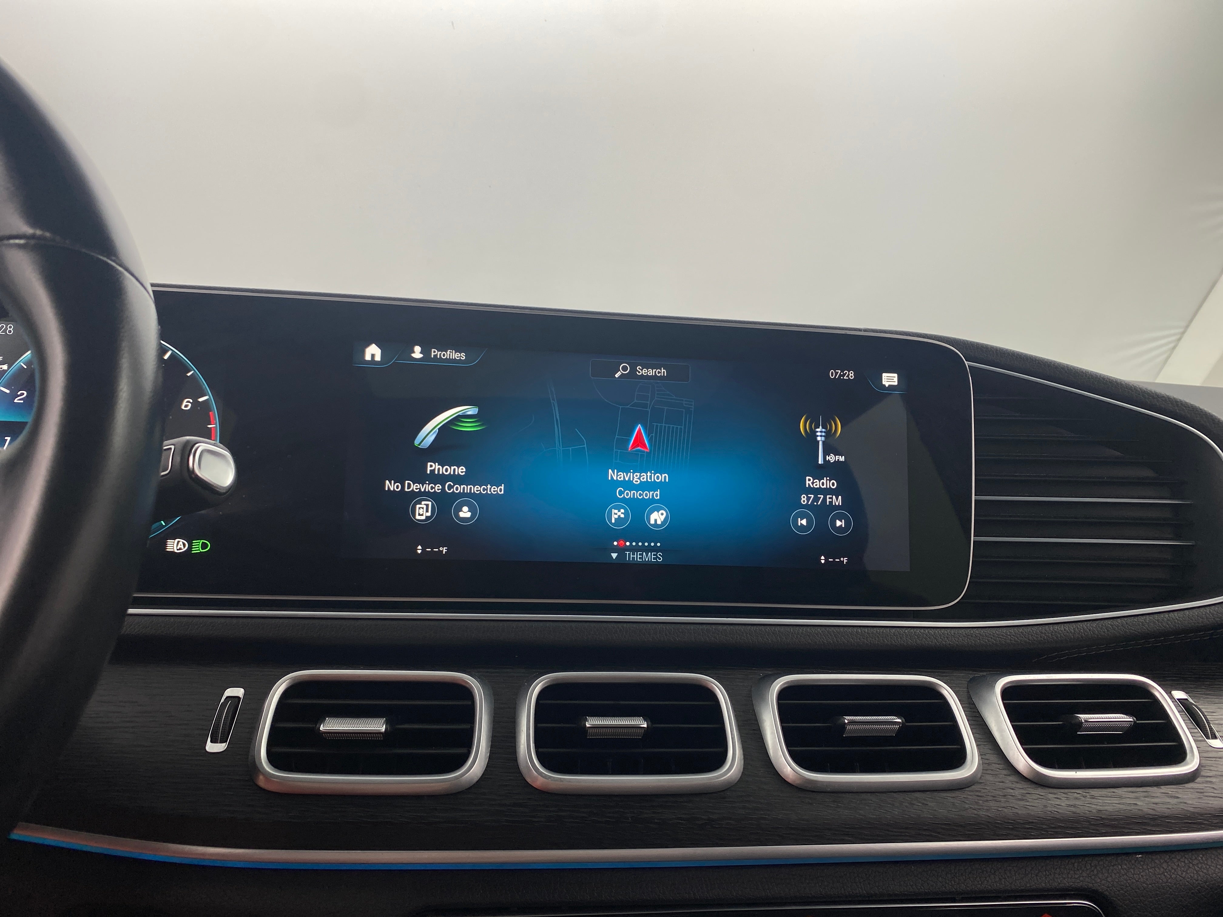 2023 Mercedes-Benz GLS 450 4MATIC 3