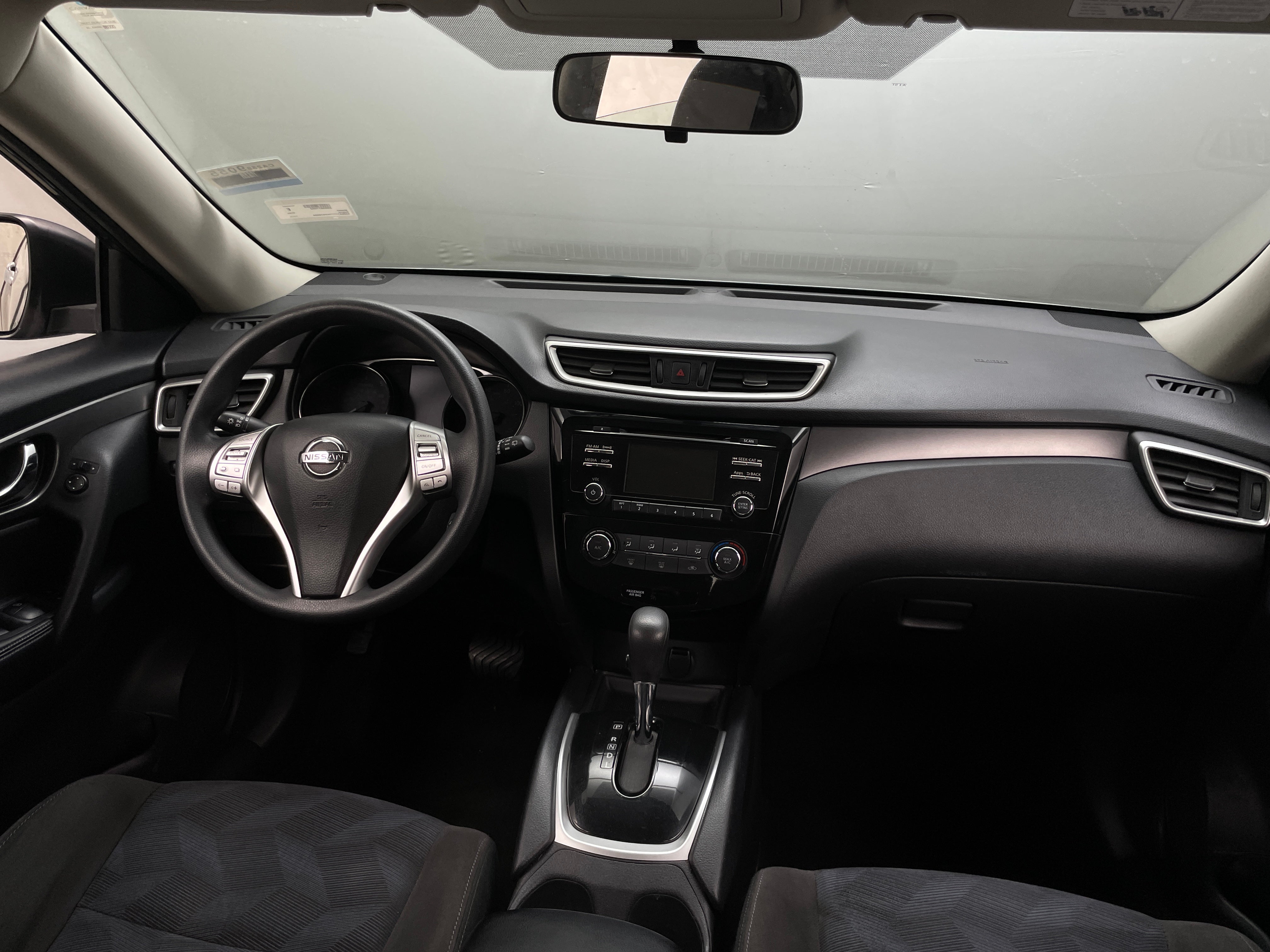 2015 Nissan Rogue S 3