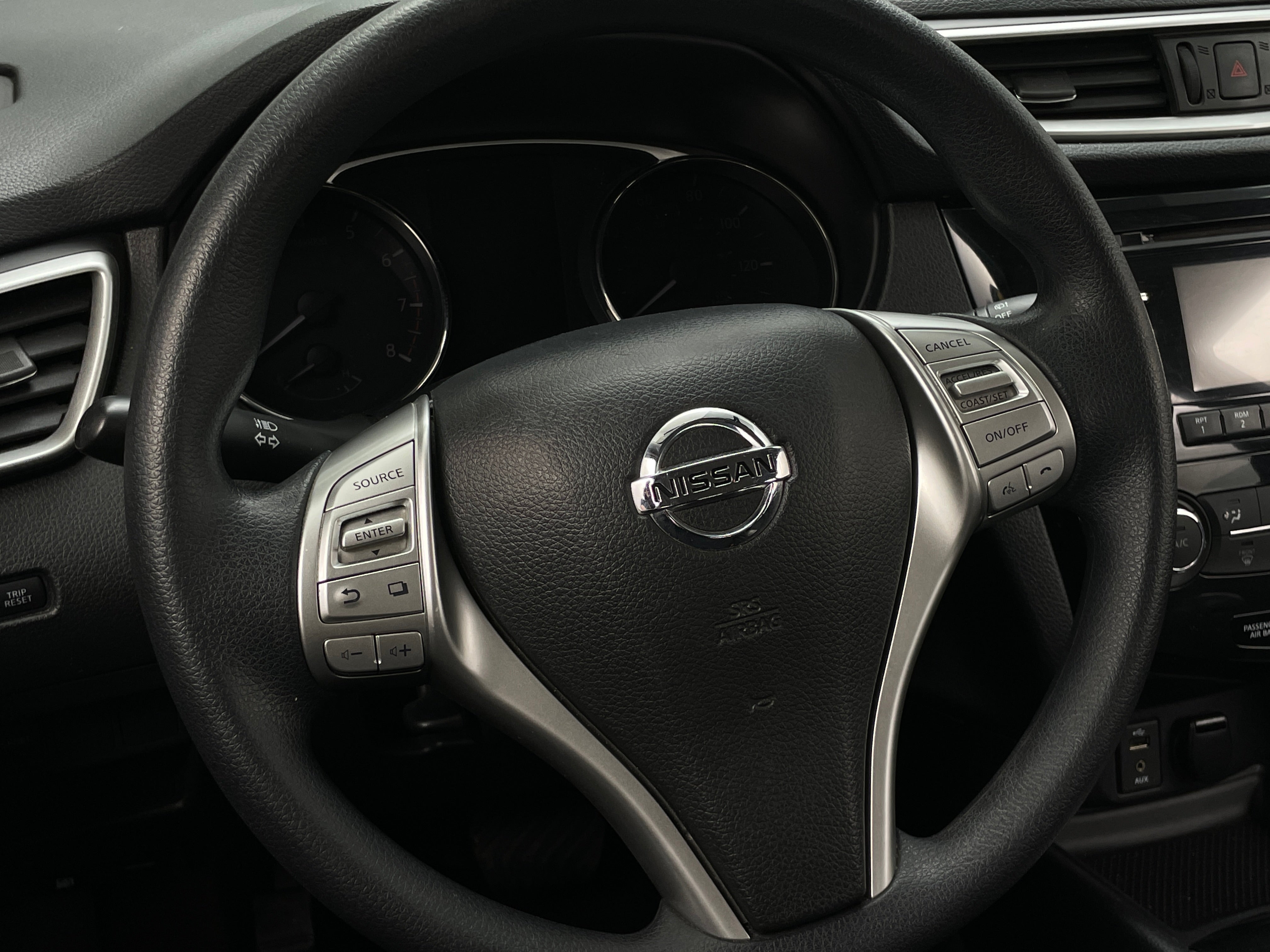 2015 Nissan Rogue S 5