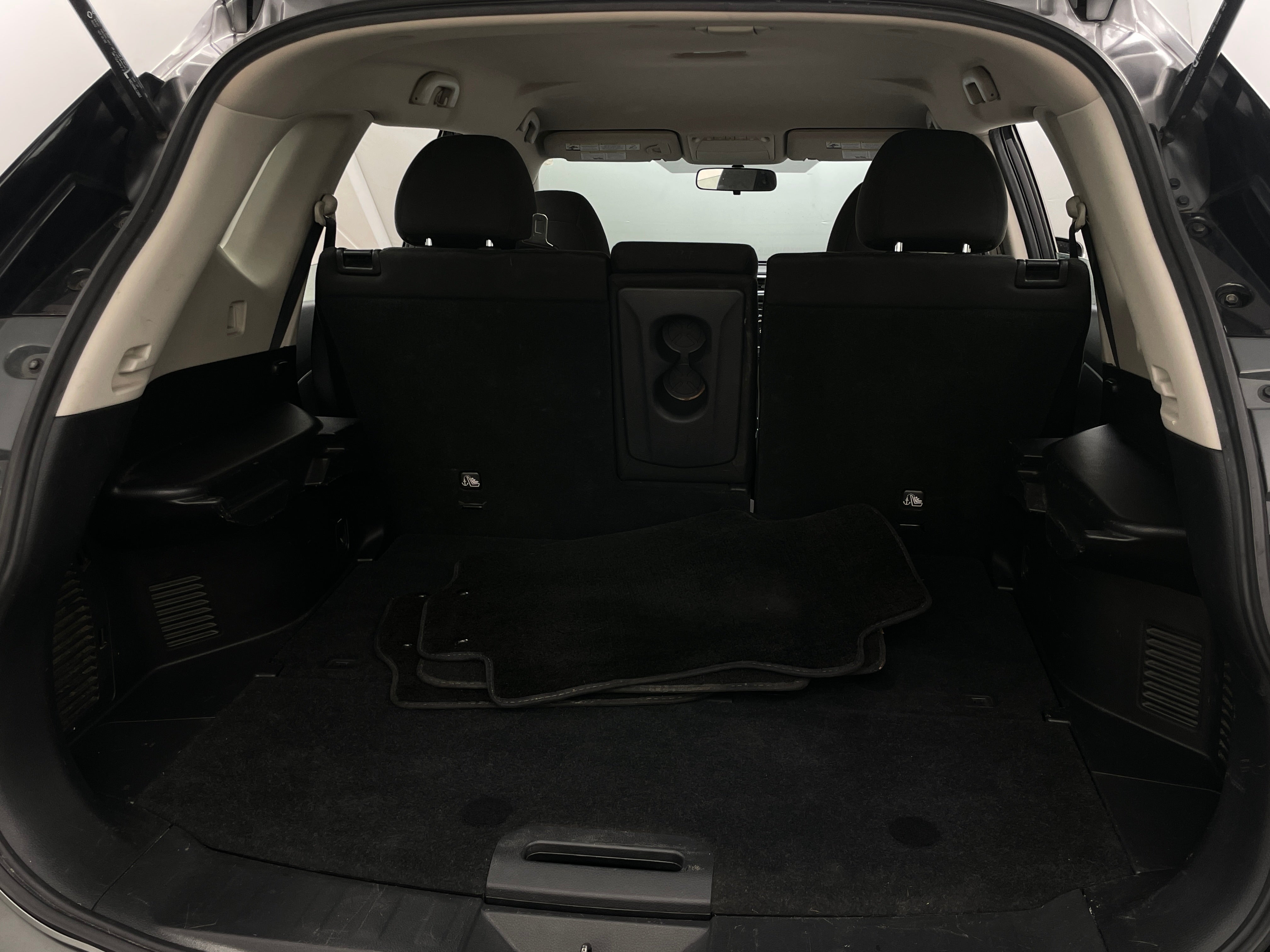 2015 Nissan Rogue S 7