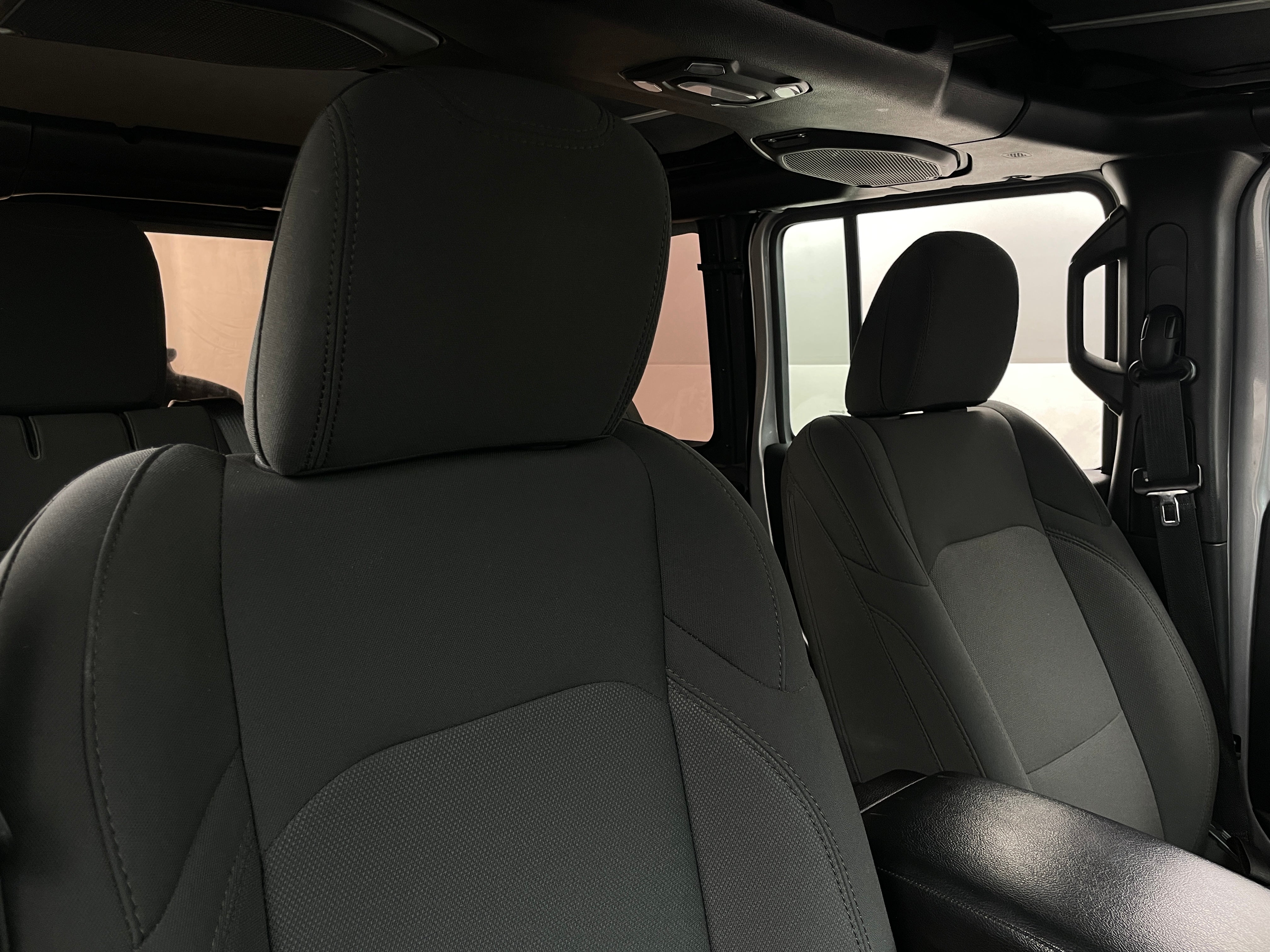 2018 Jeep Wrangler Unlimited Sport 2