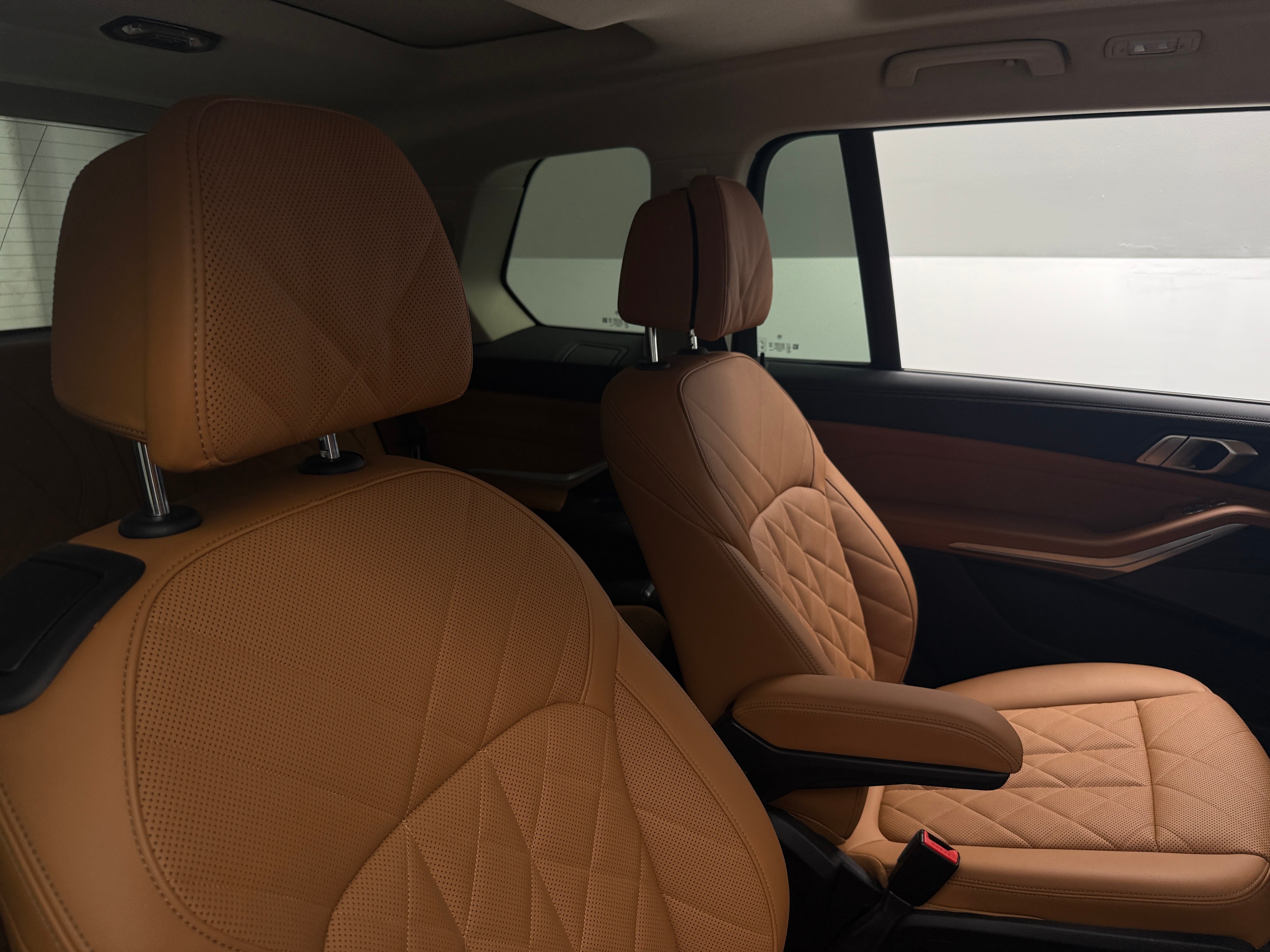 2023 BMW X7 xDrive40i 5