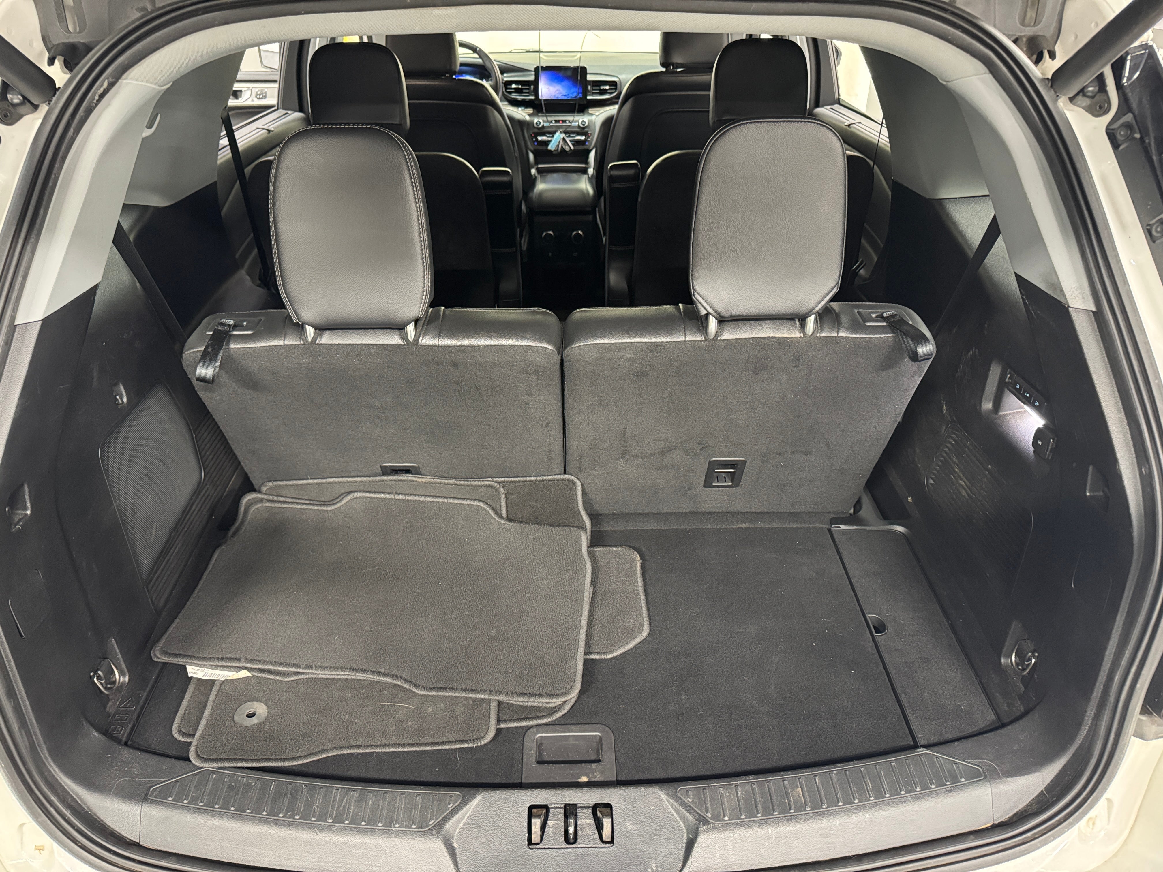 2020 Ford Explorer Limited 6