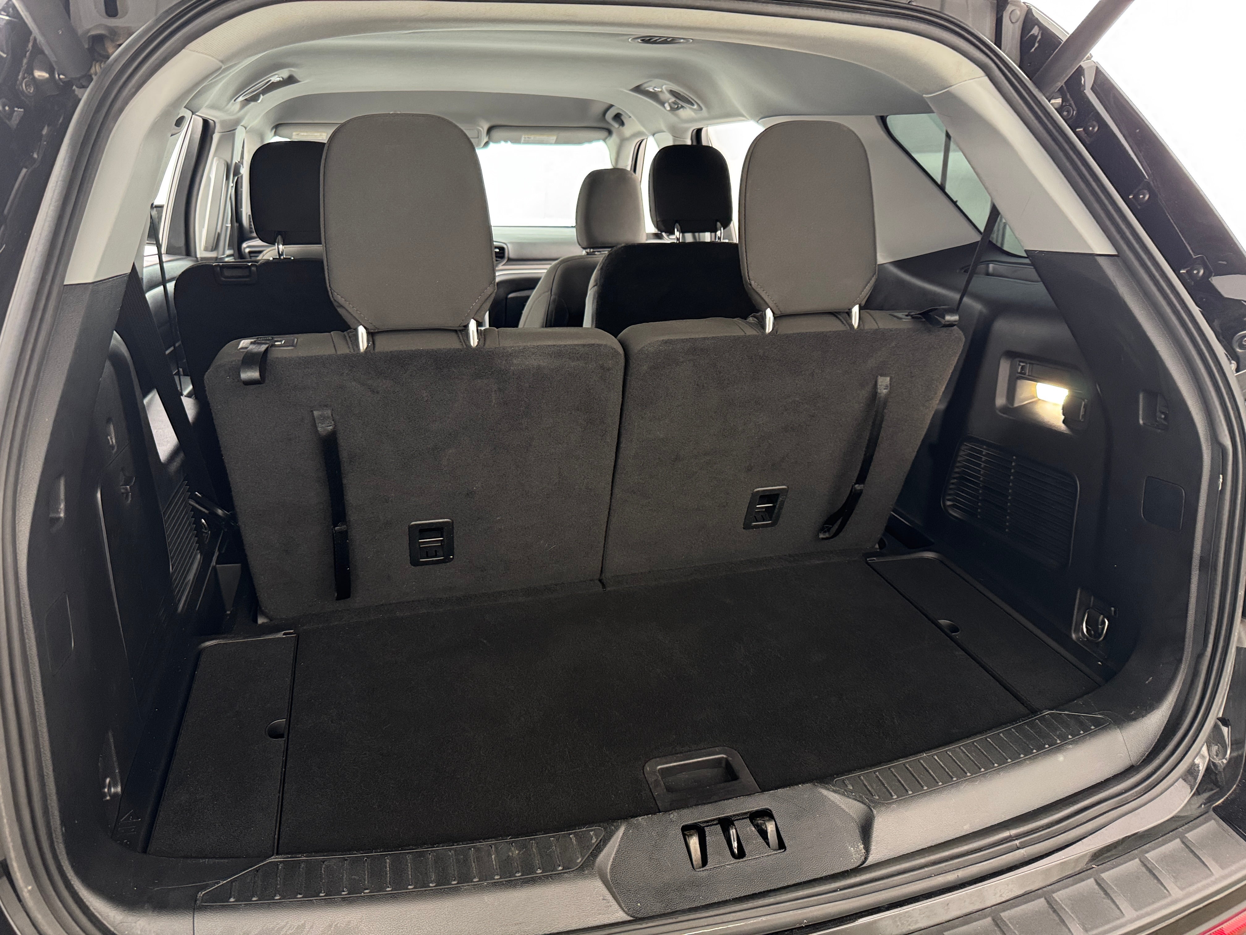 2022 Ford Explorer XLT 7