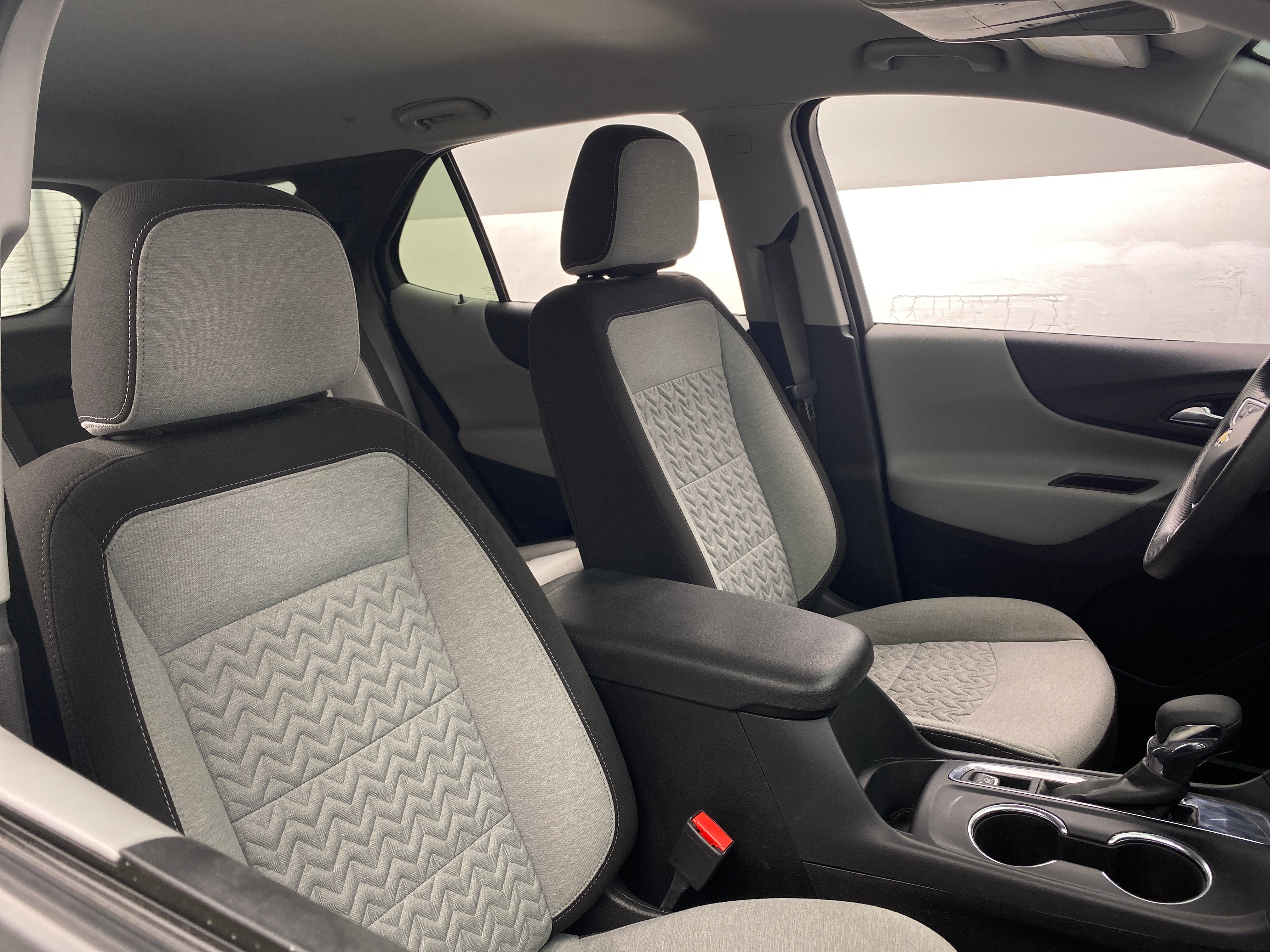 2023 Chevrolet Equinox LS 2