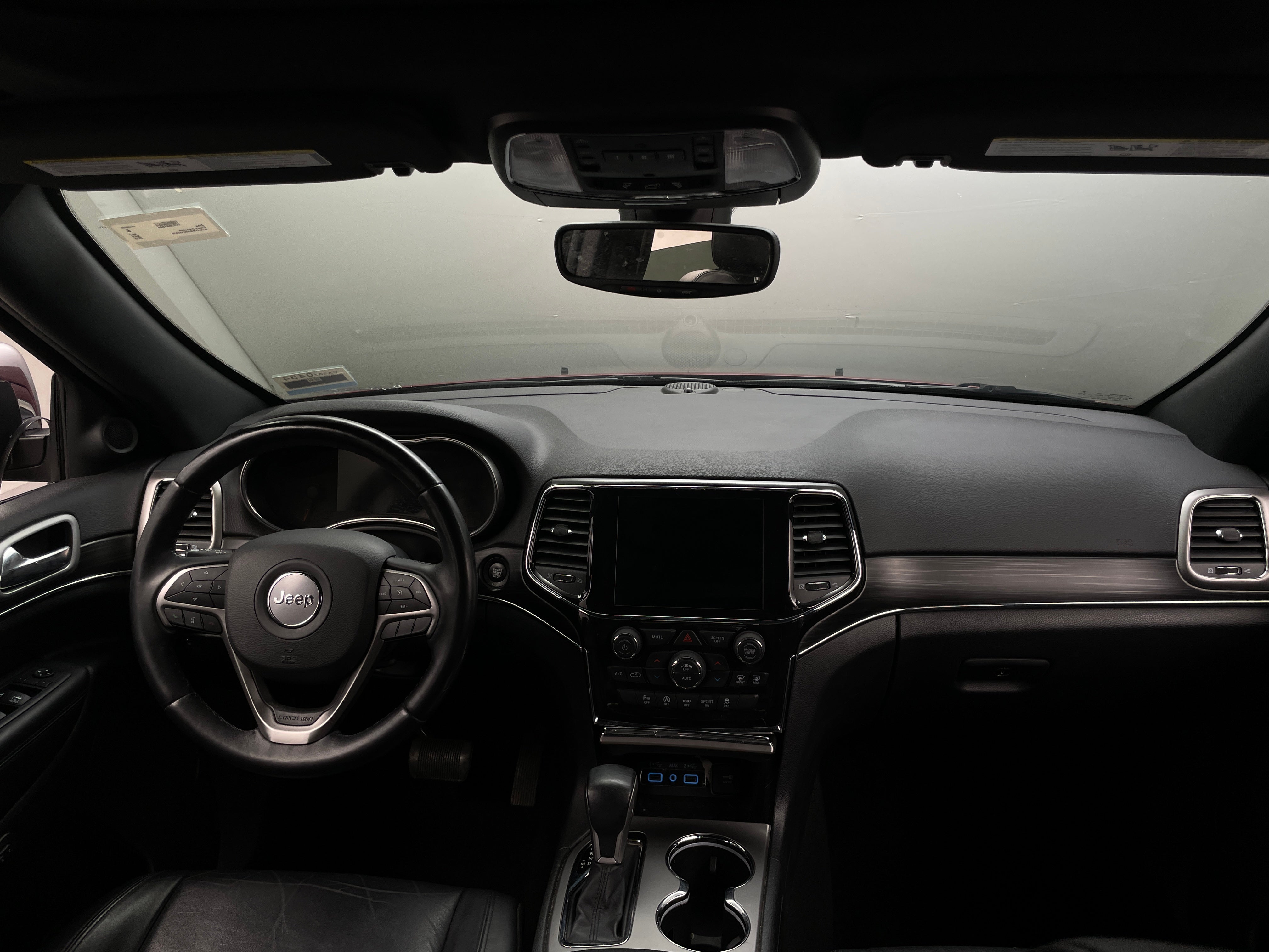 2022 Jeep Grand Cherokee Limited Edition 2