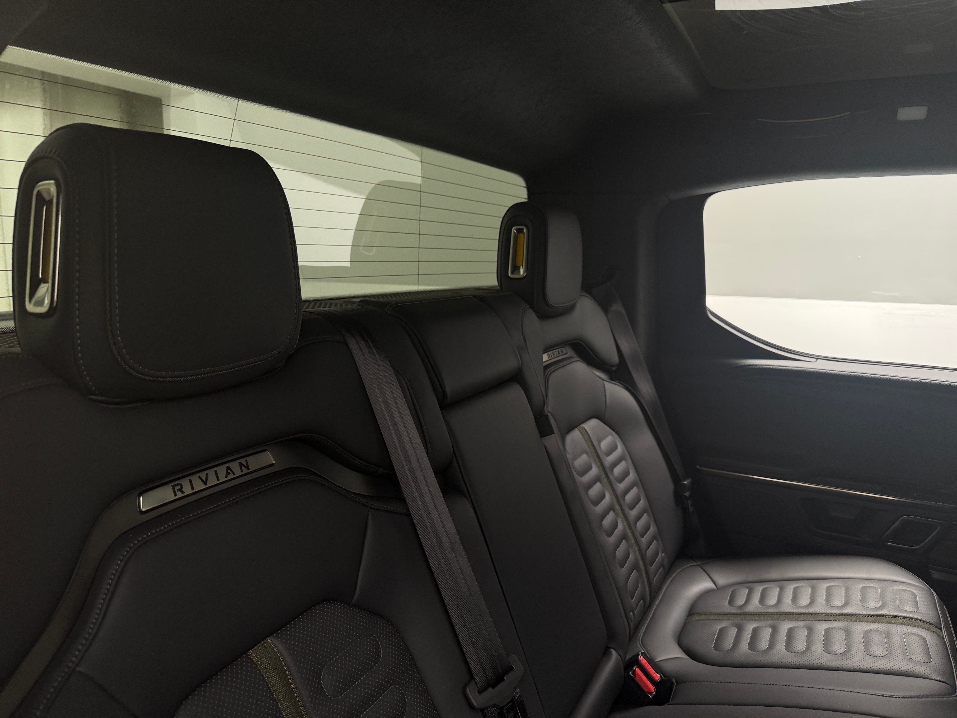 2022 Rivian R1T Adventure 5