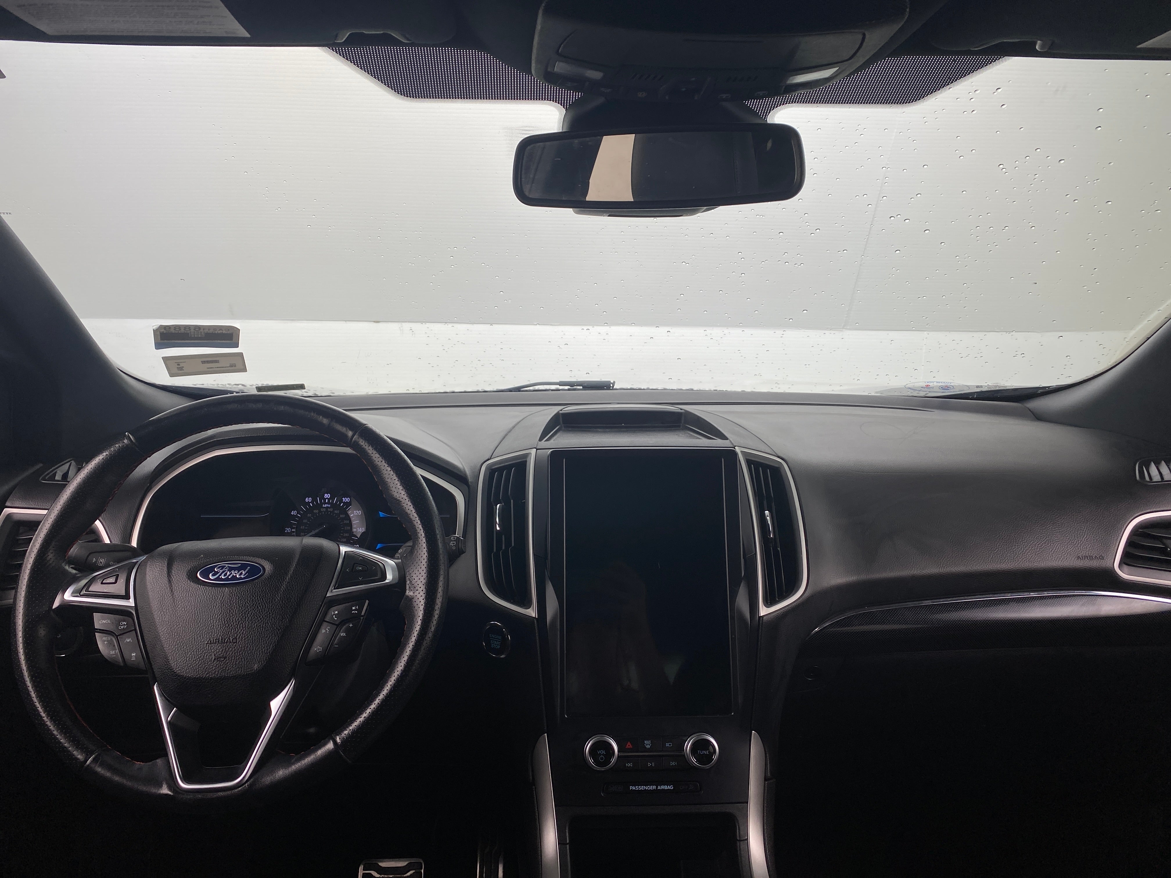 2021 Ford Edge  3