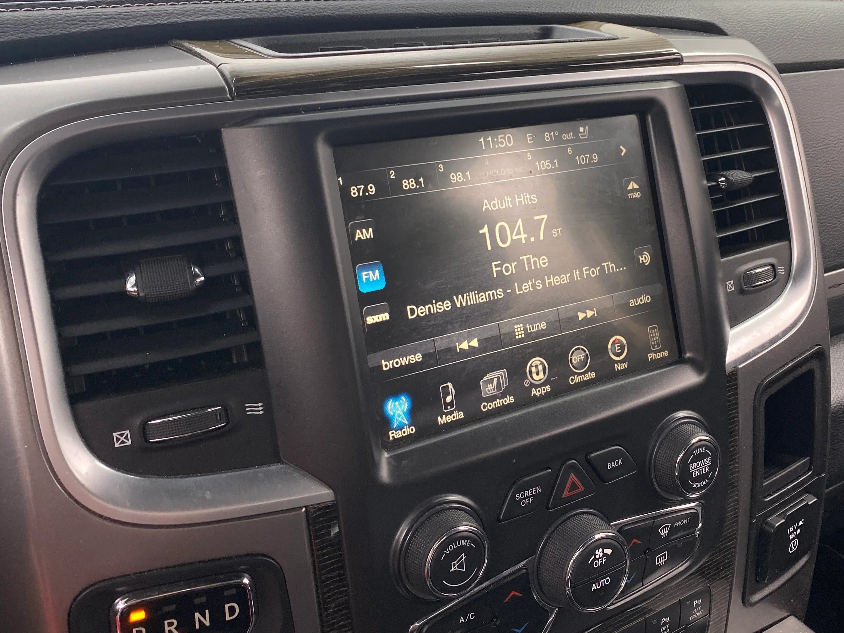 2016 RAM 1500 Laramie Limited 3