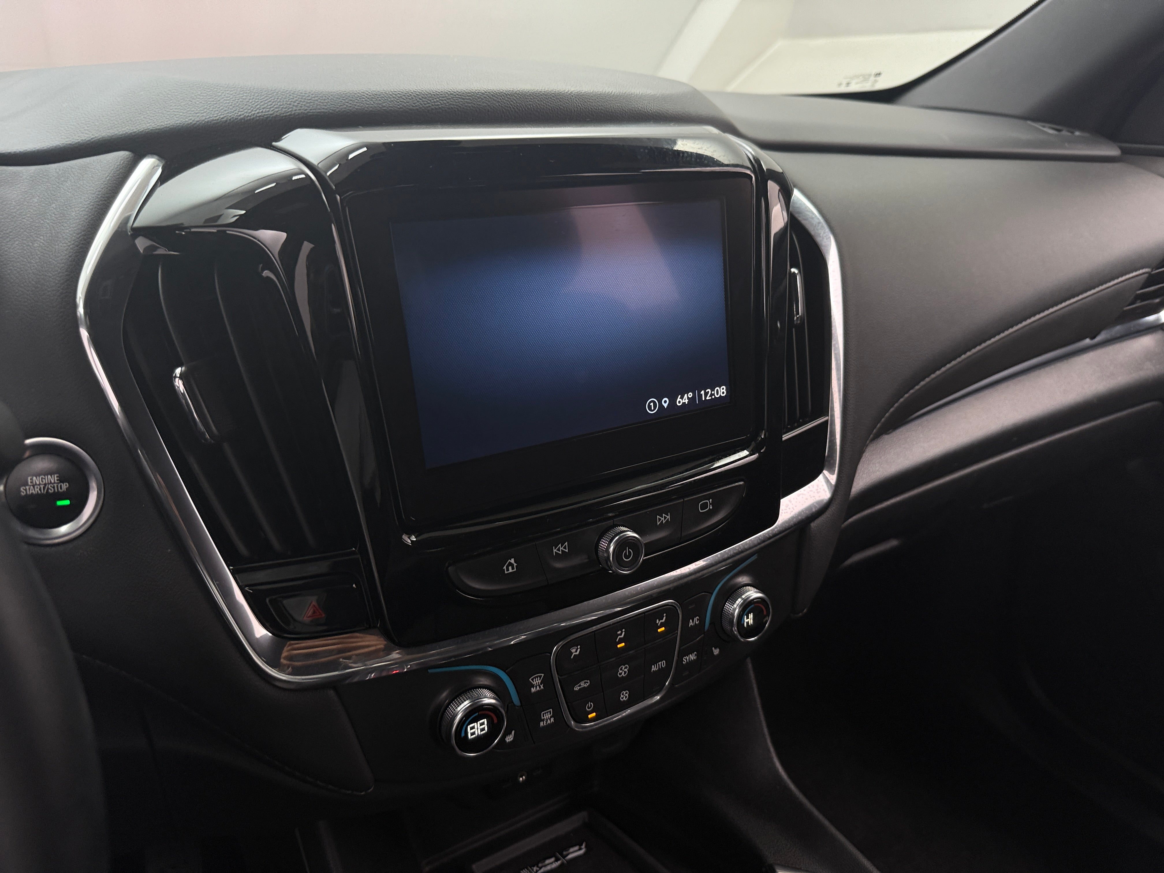2023 Chevrolet Traverse LT 4