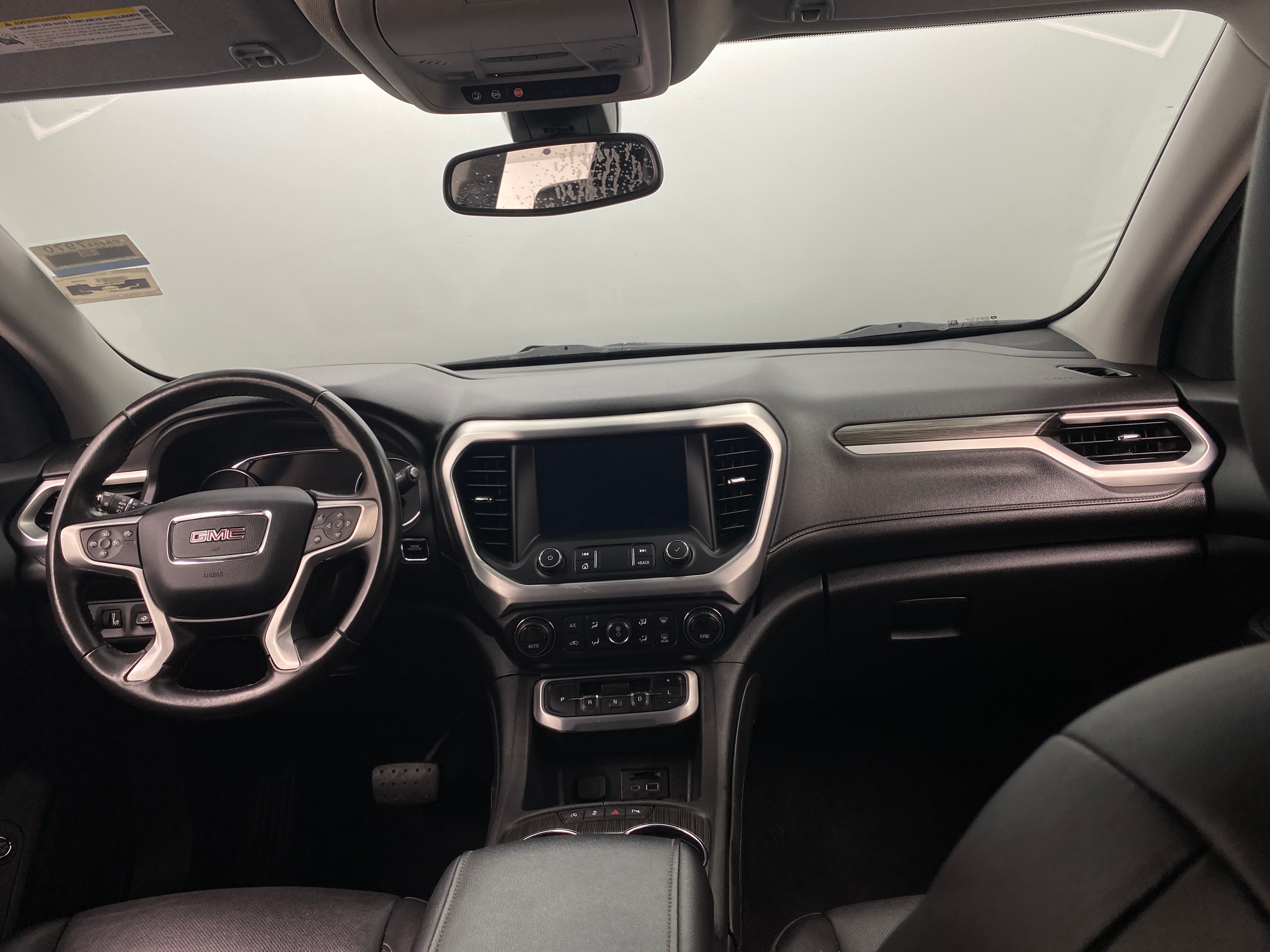 2020 GMC Acadia SLT 2