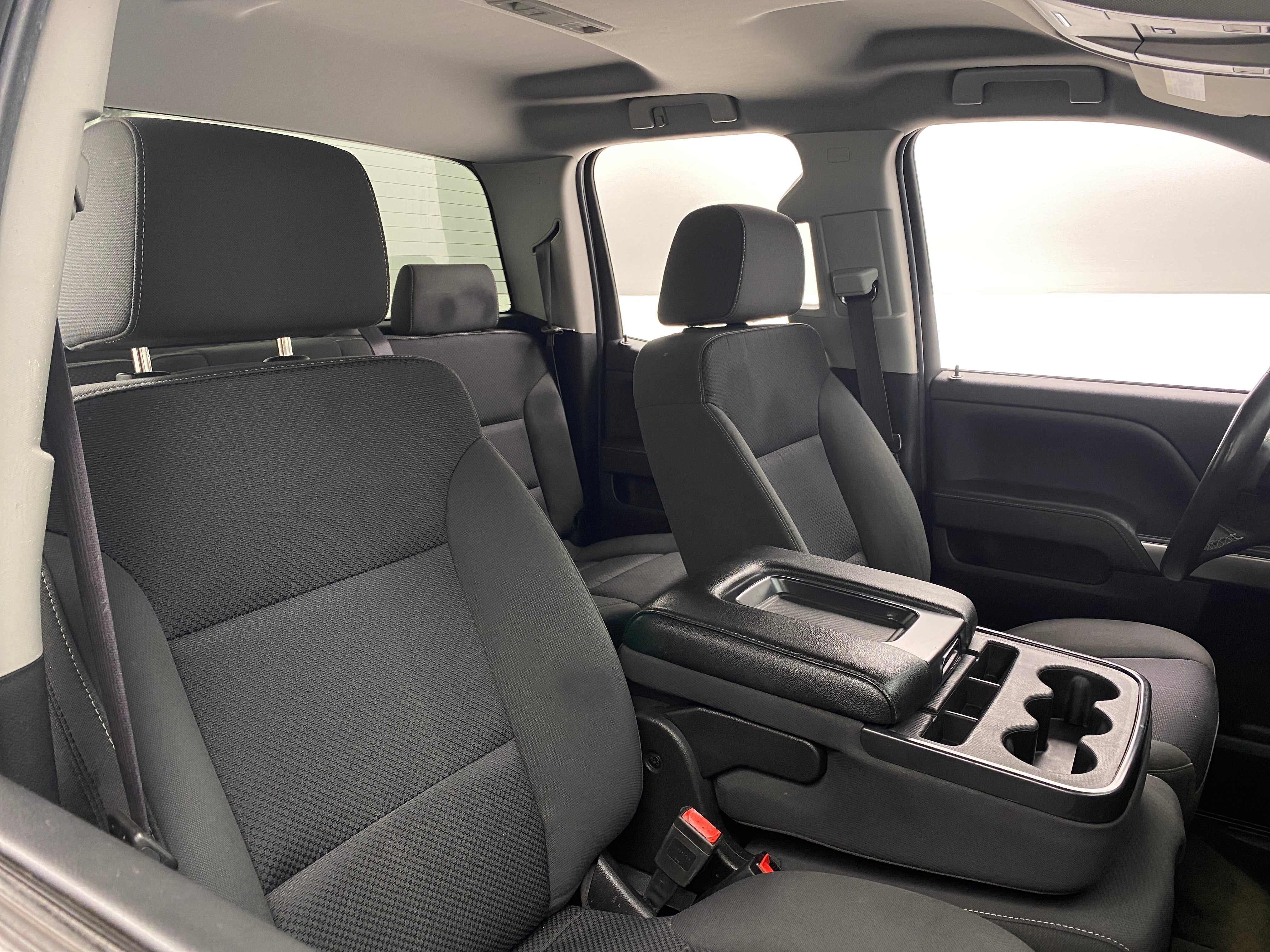 2017 Chevrolet Silverado 1500 LT 2