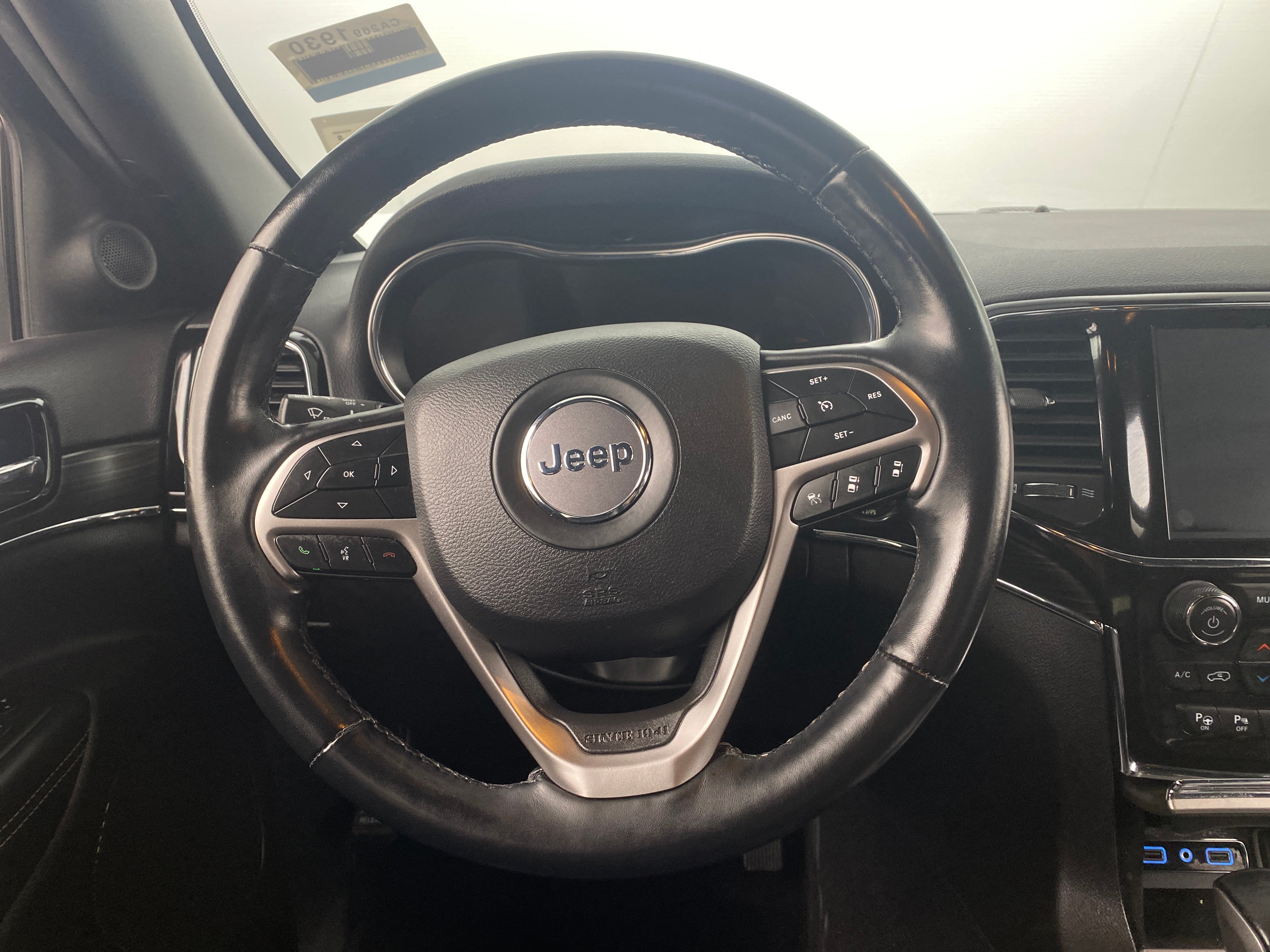 2021 Jeep Grand Cherokee 80th Anniversary 4