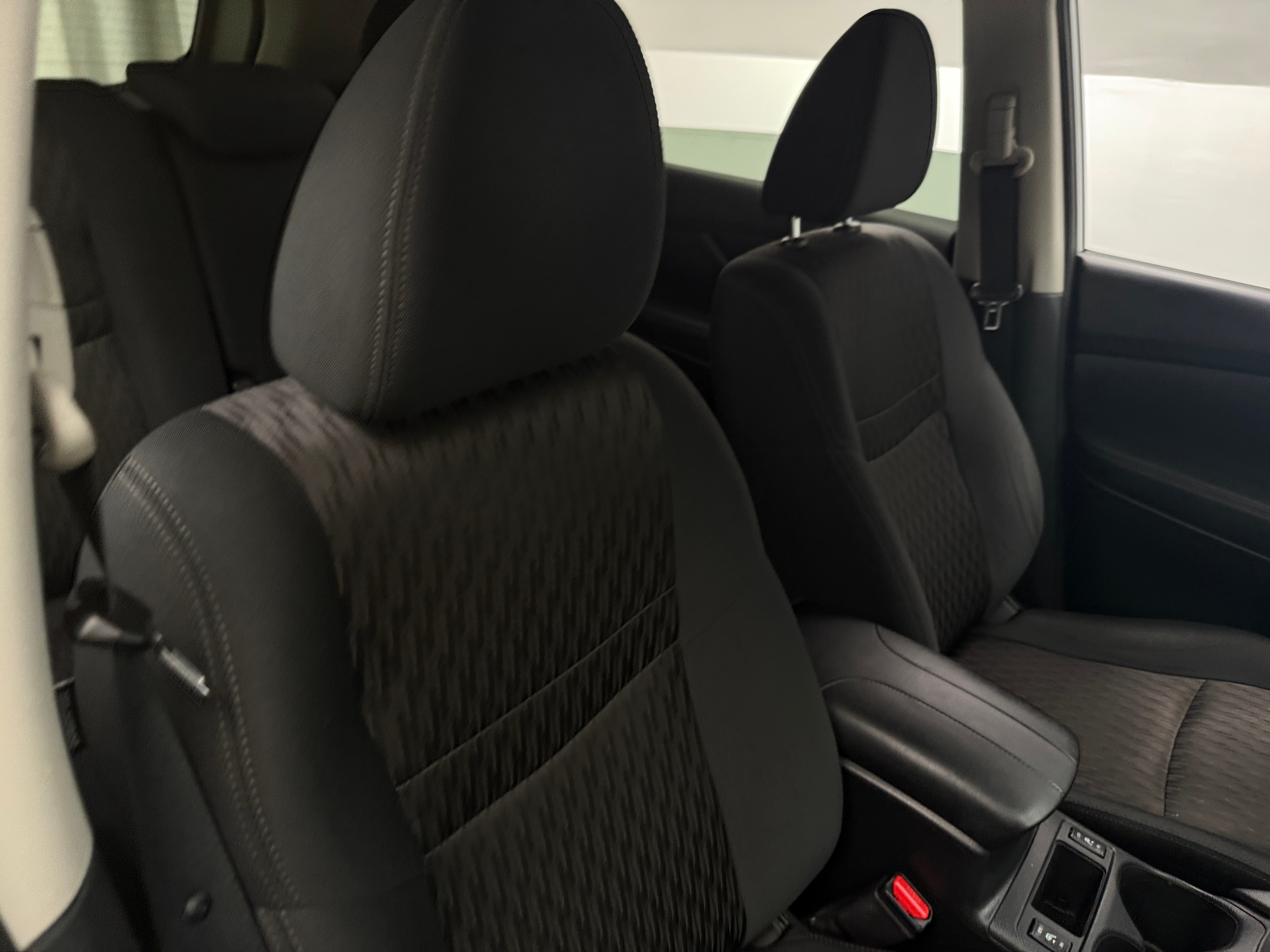 2020 Nissan Rogue SV 2