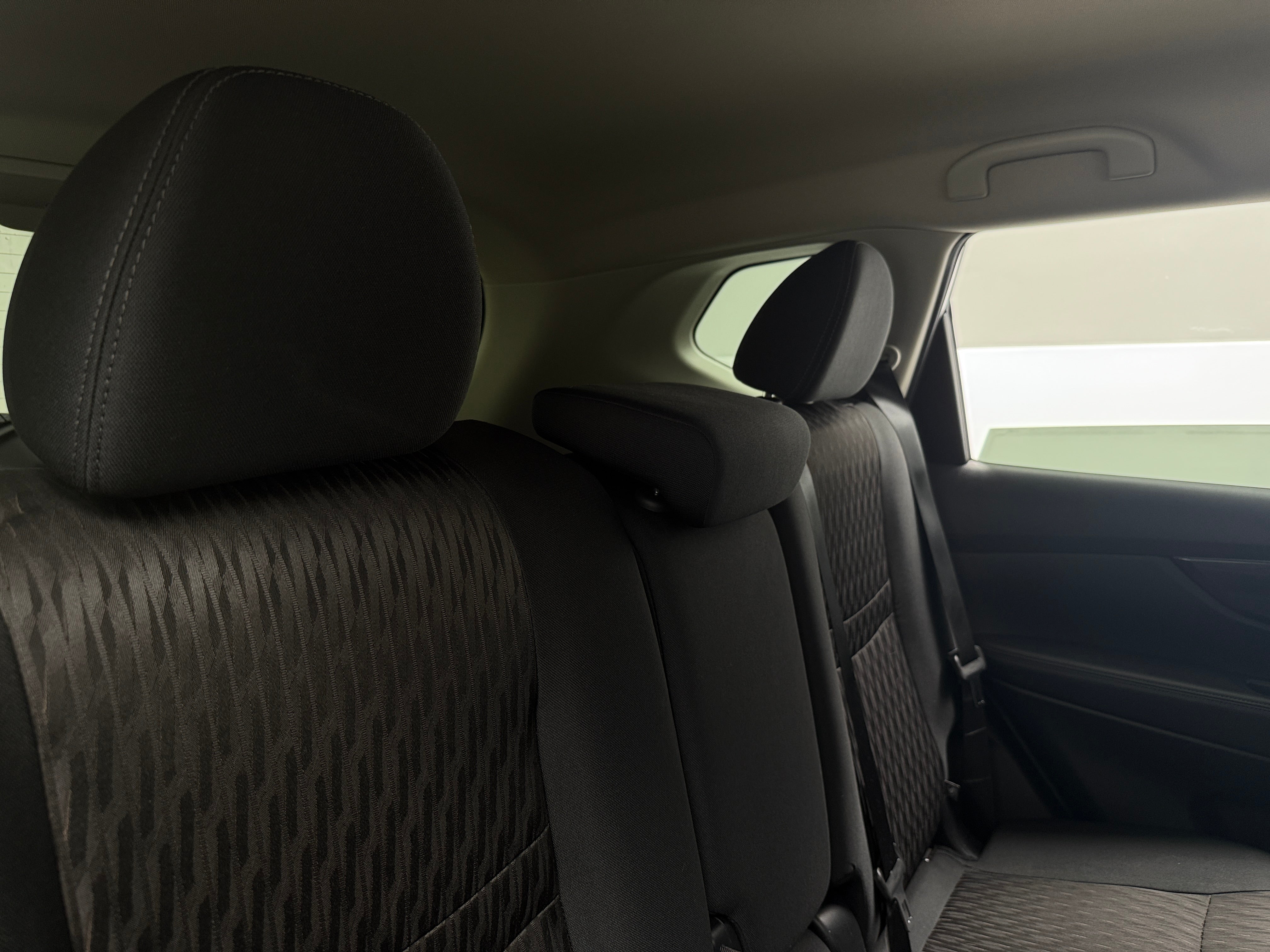 2020 Nissan Rogue SV 6