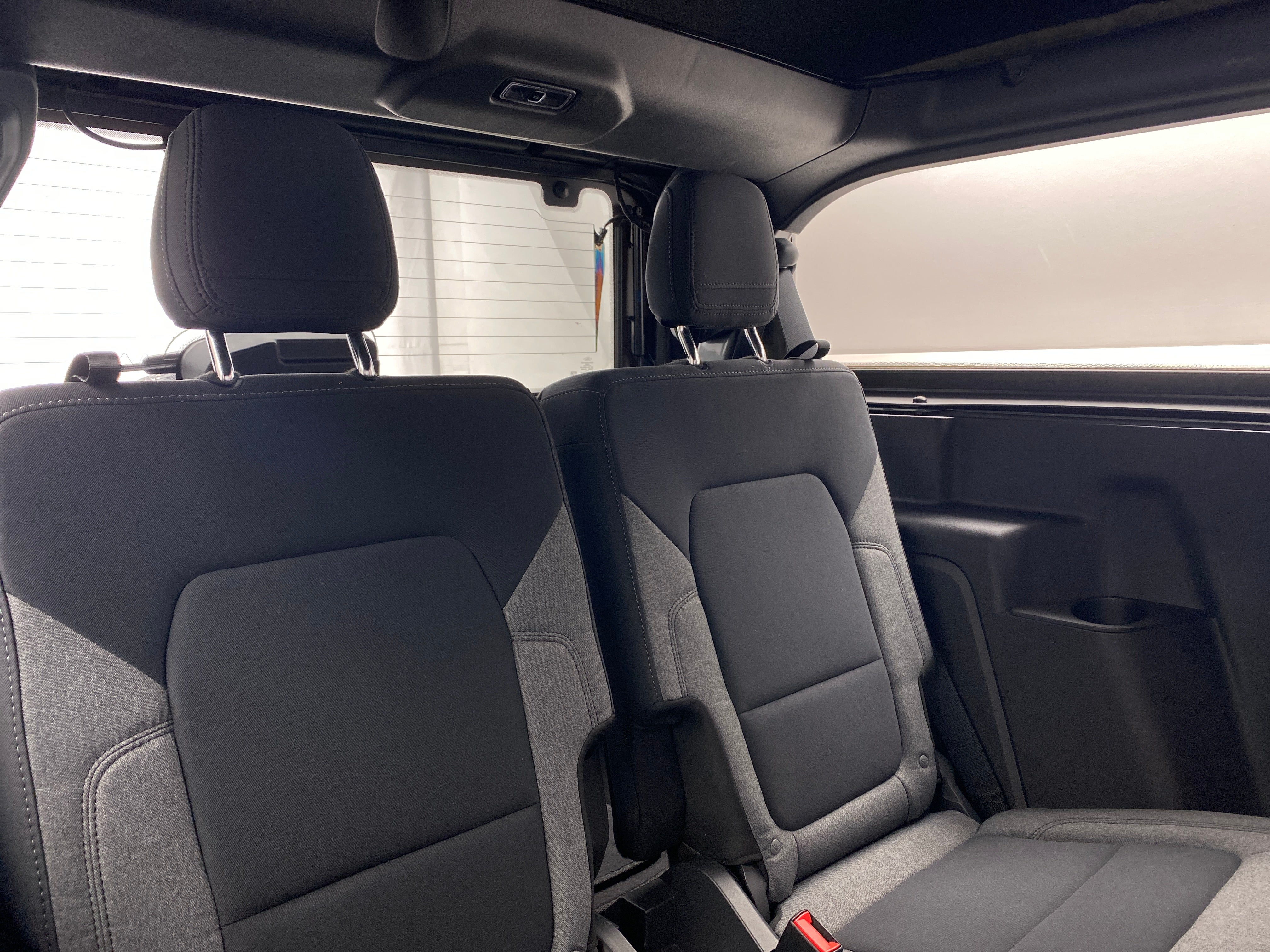 2022 Ford Bronco Base 6