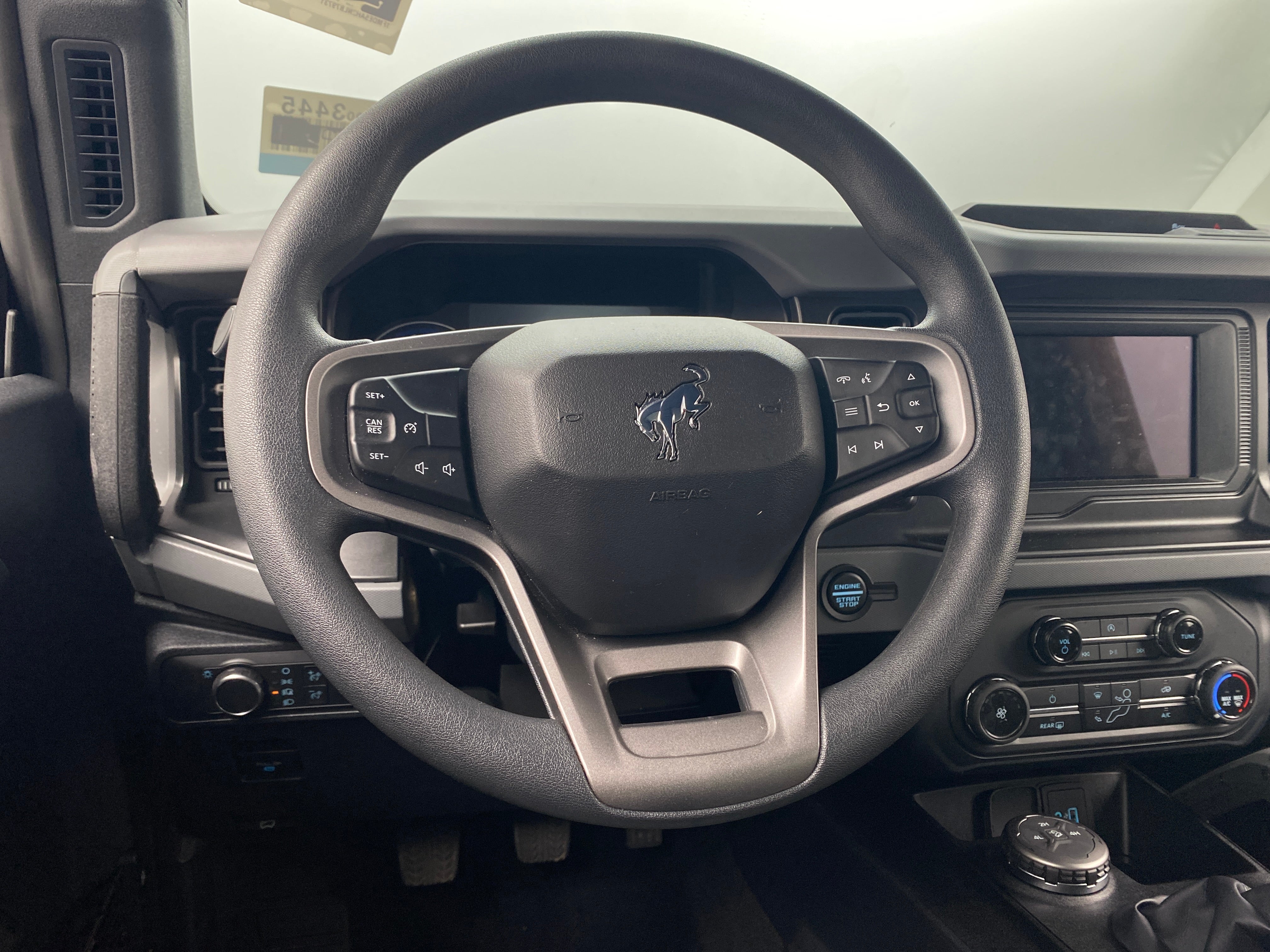 2022 Ford Bronco Base 5