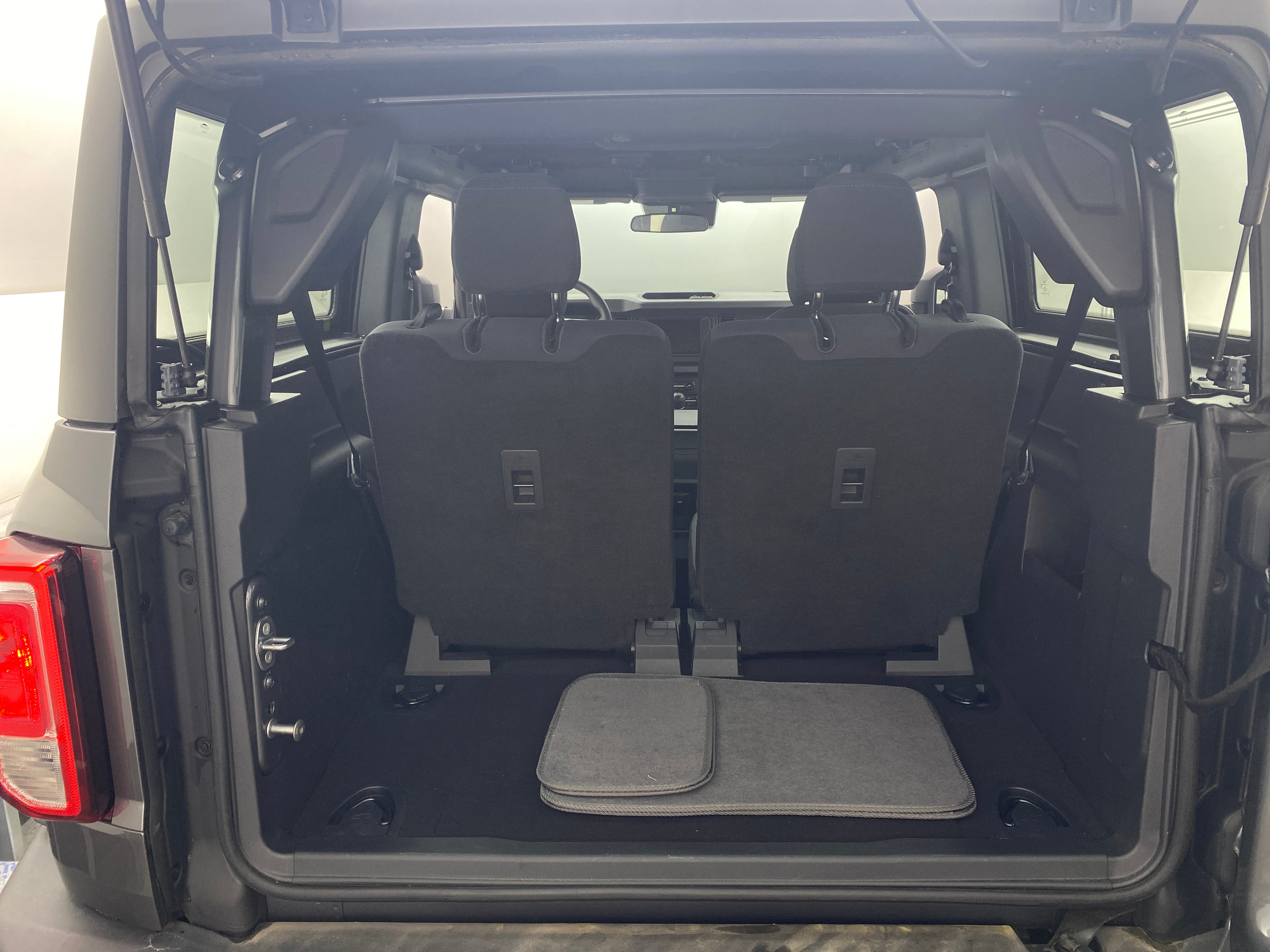 2022 Ford Bronco Base 7