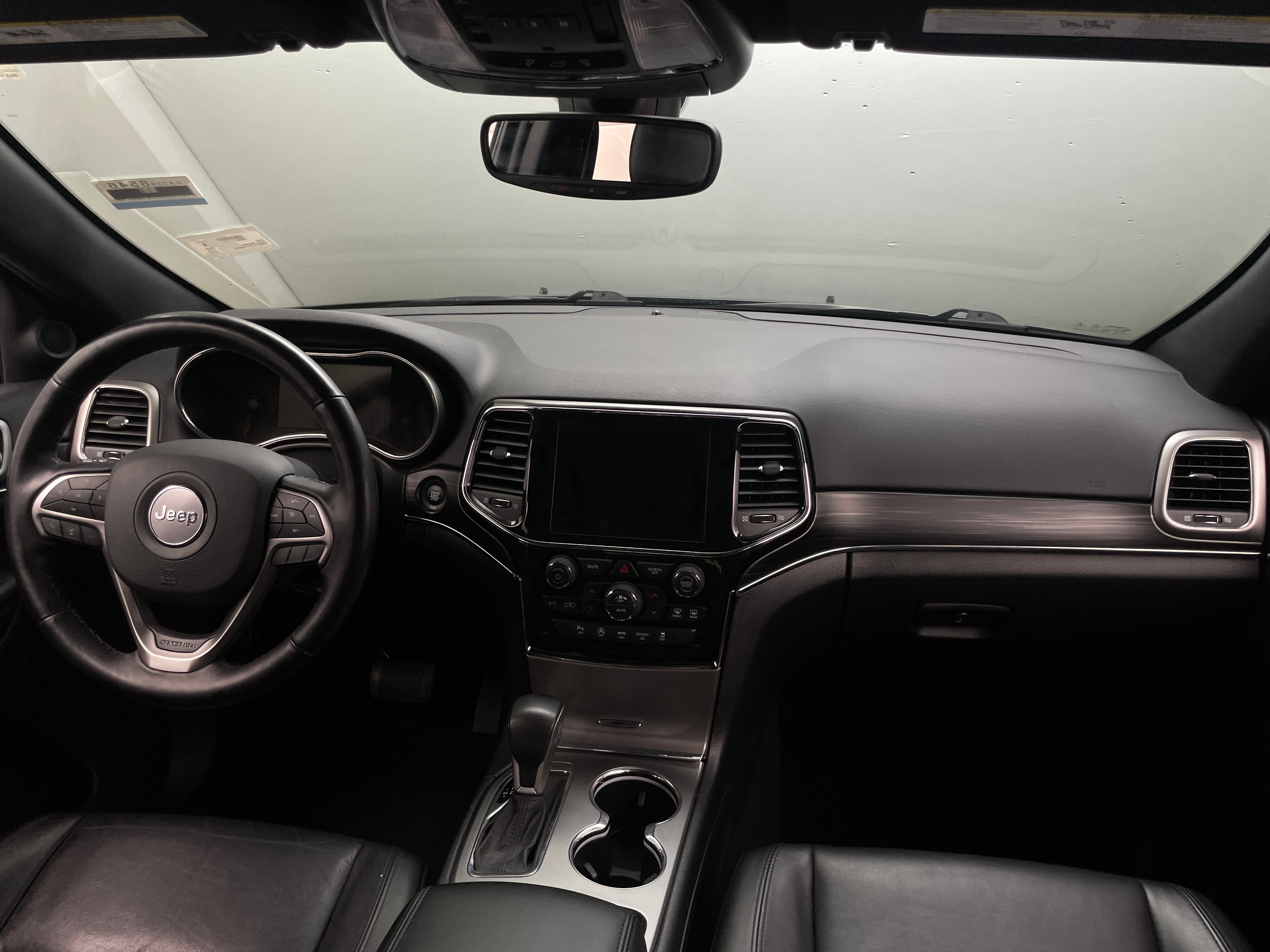 2020 Jeep Grand Cherokee Limited Edition 2