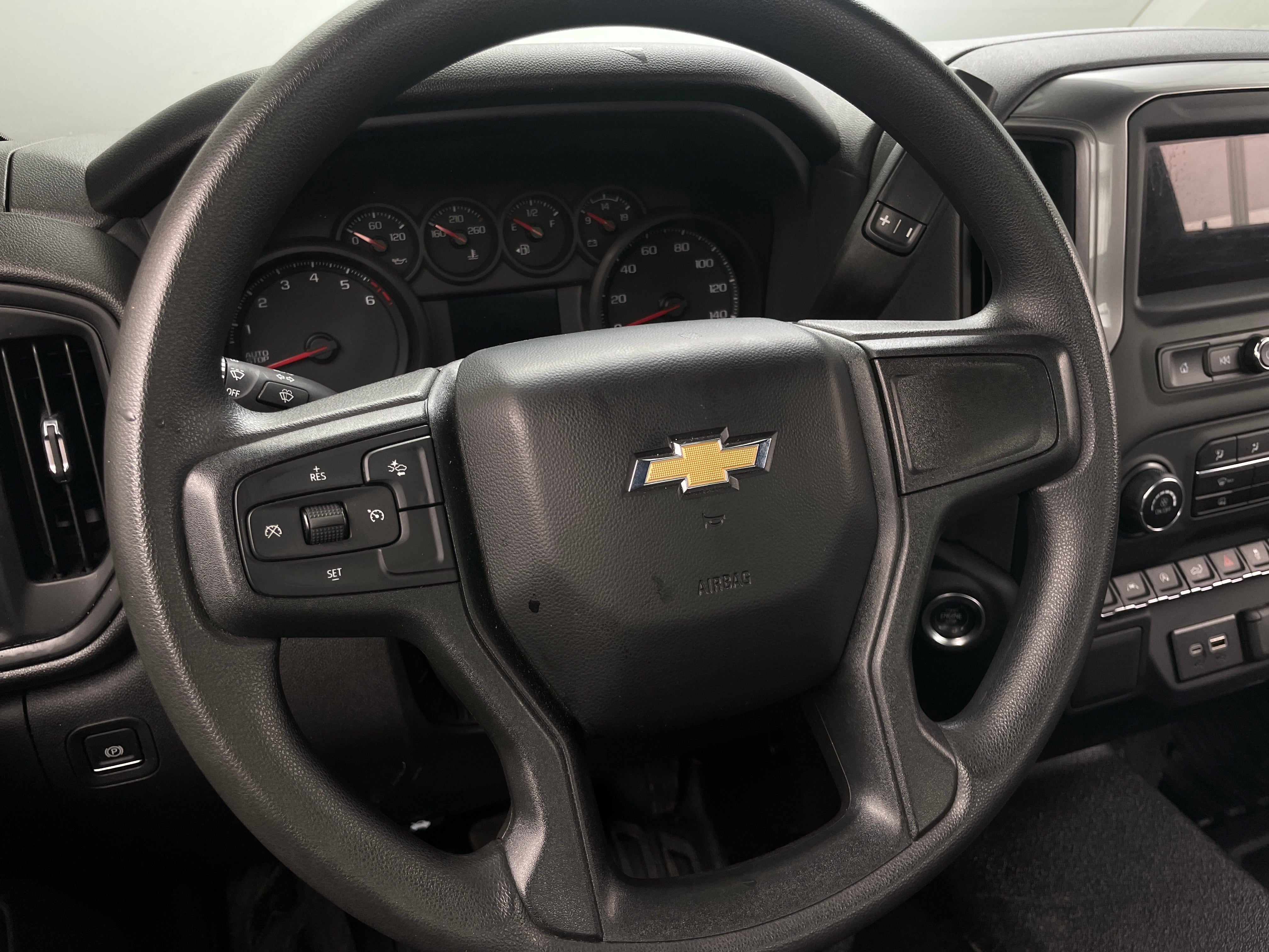 2024 Chevrolet Silverado 1500 Work Truck 4