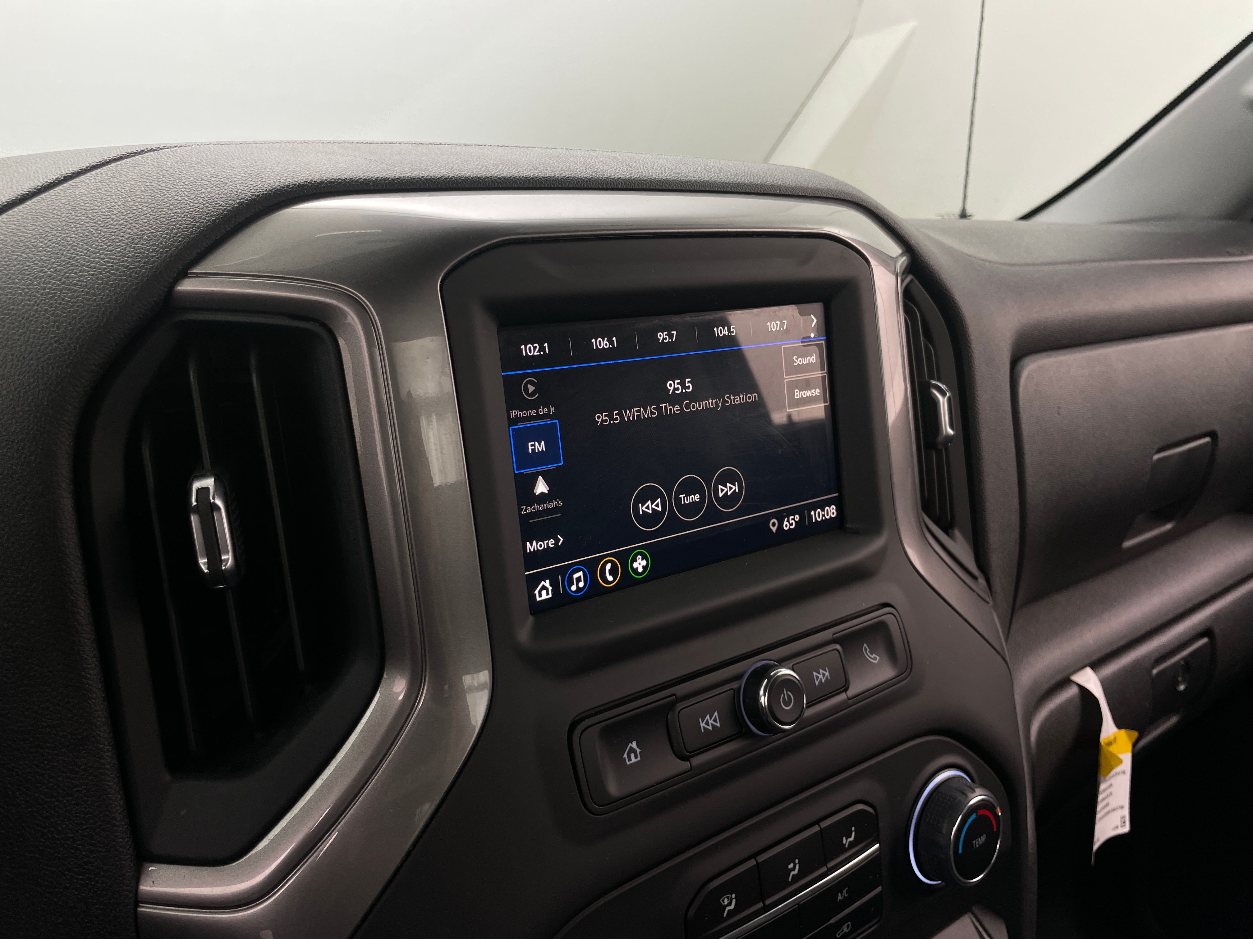 2024 Chevrolet Silverado 1500 Work Truck 3