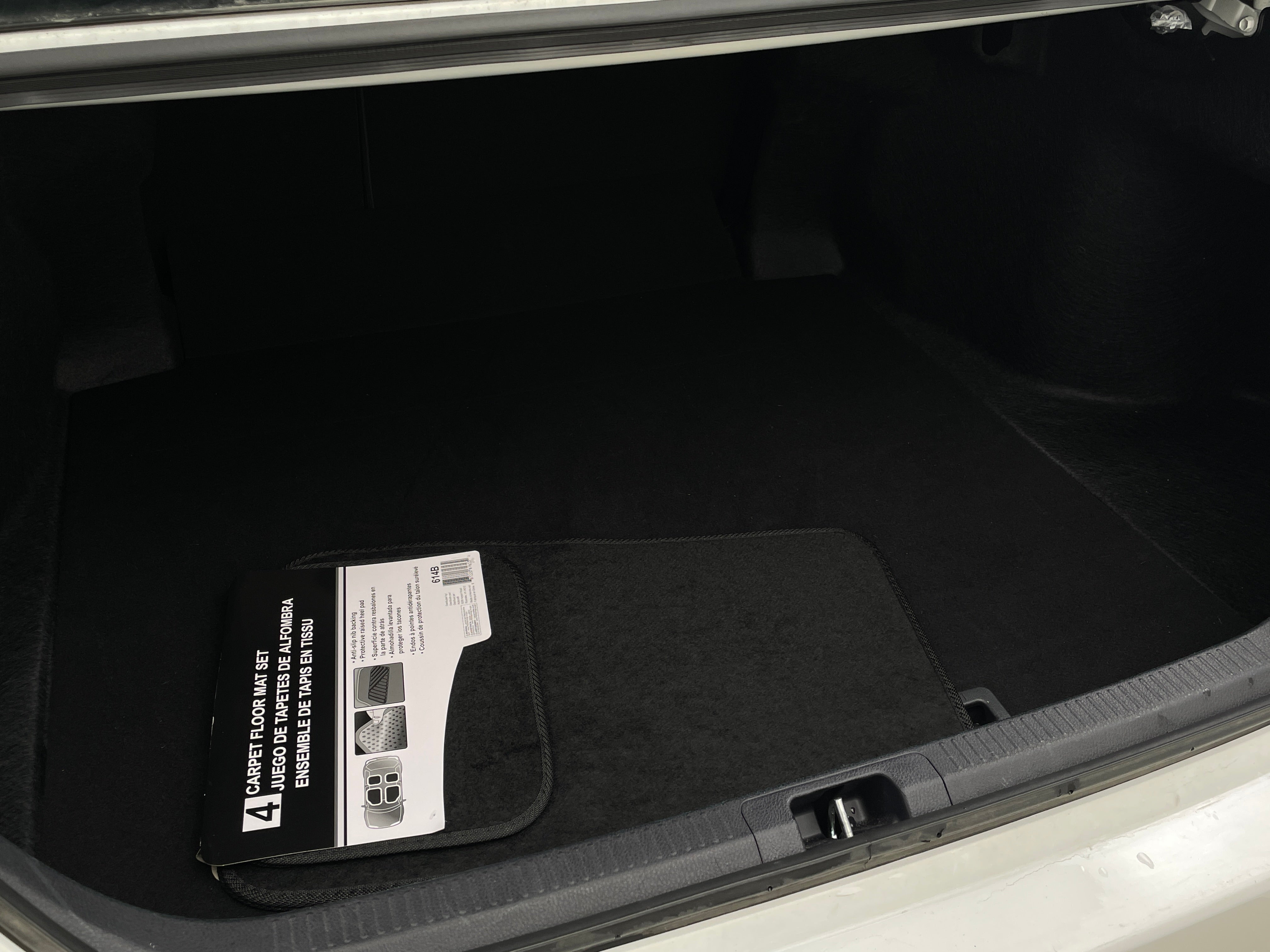 2024 Toyota Camry SE 6