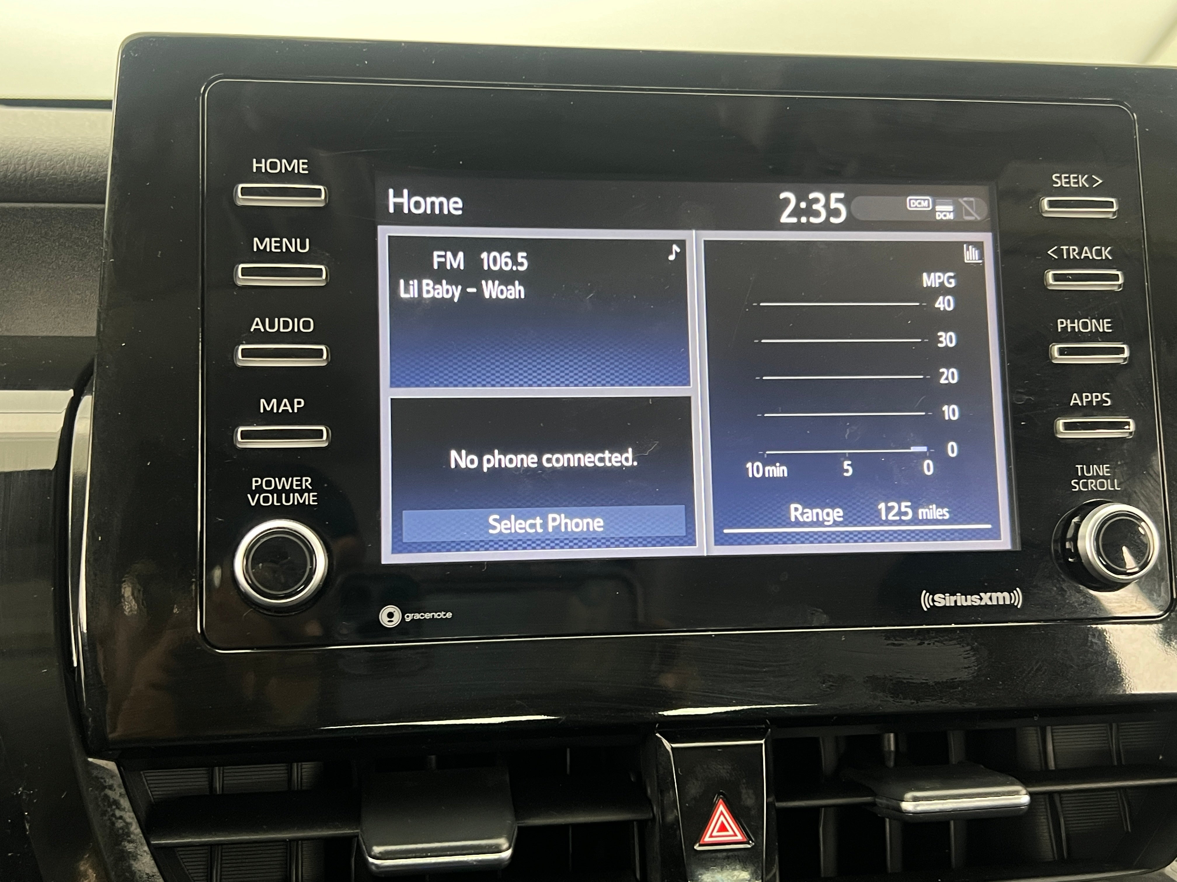 2023 Toyota Camry SE 3