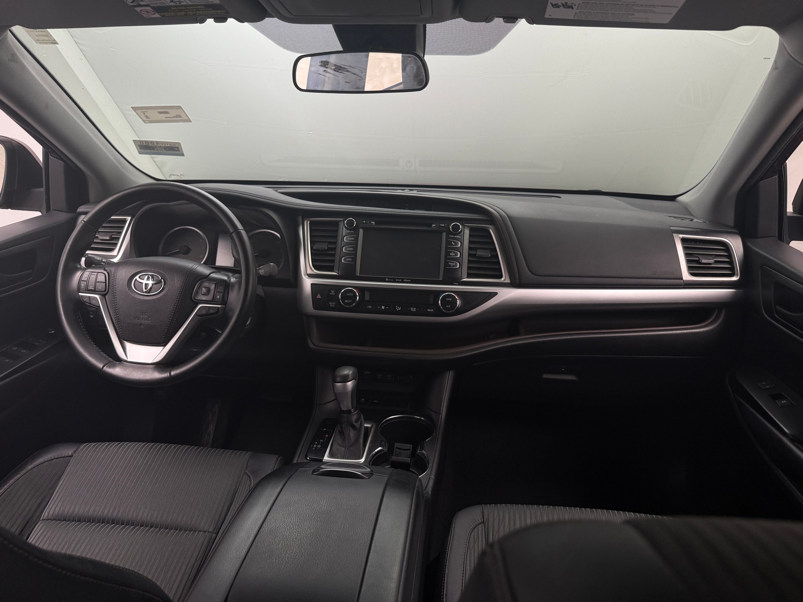 Thumbnail: 2018 Toyota Highlander - 3