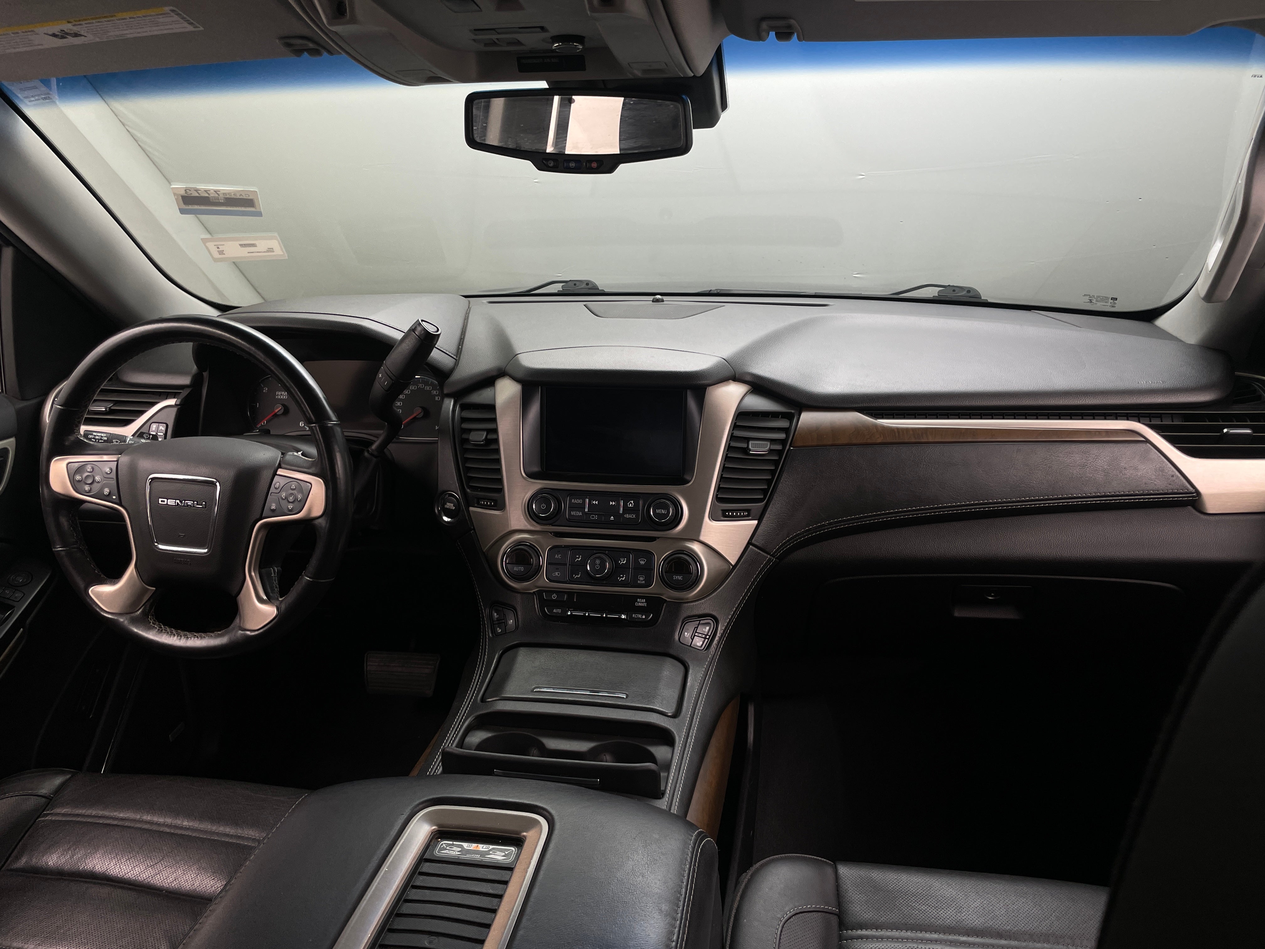 2019 GMC Yukon Denali 2