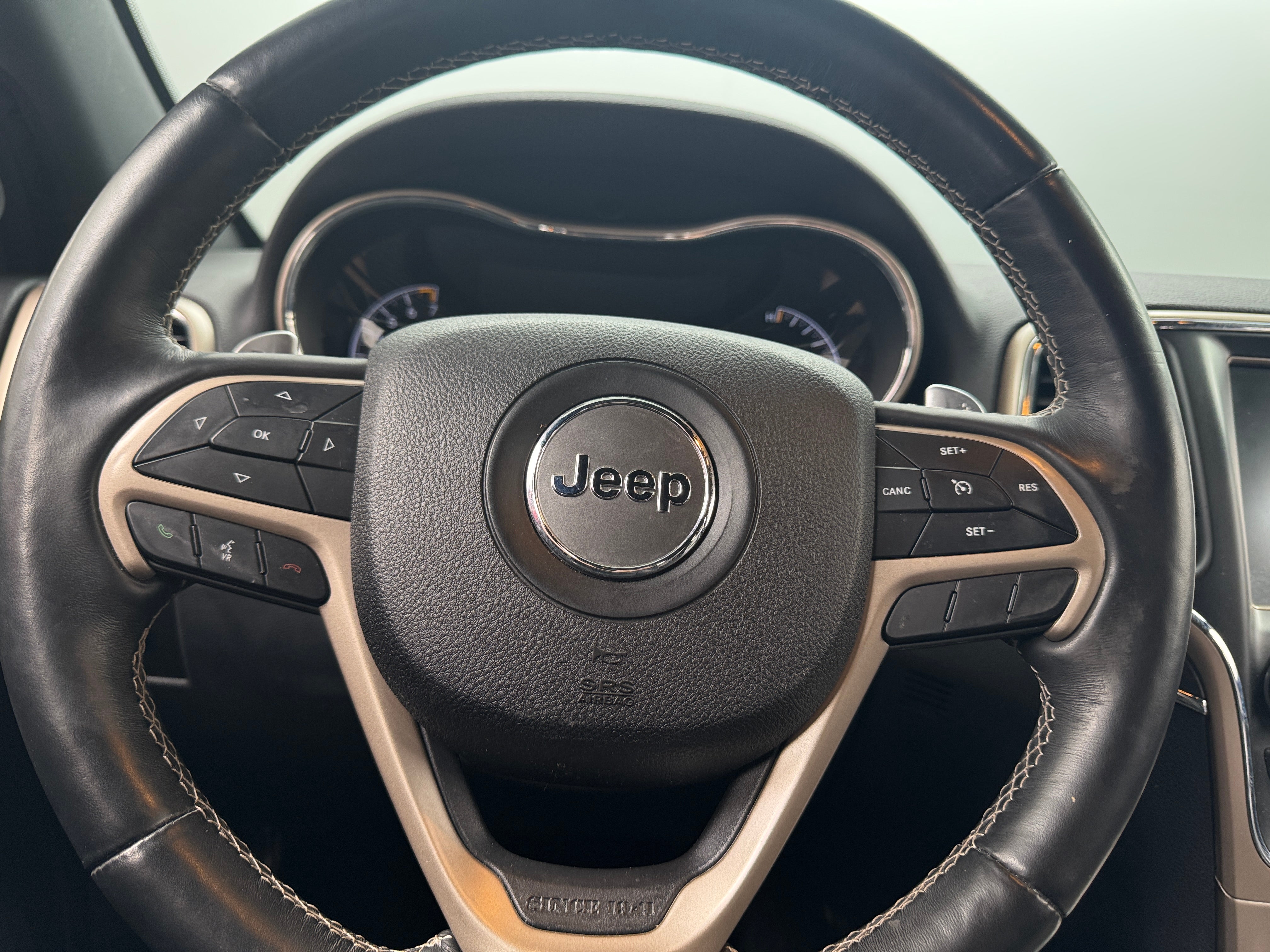 2017 Jeep Grand Cherokee Limited Edition 4