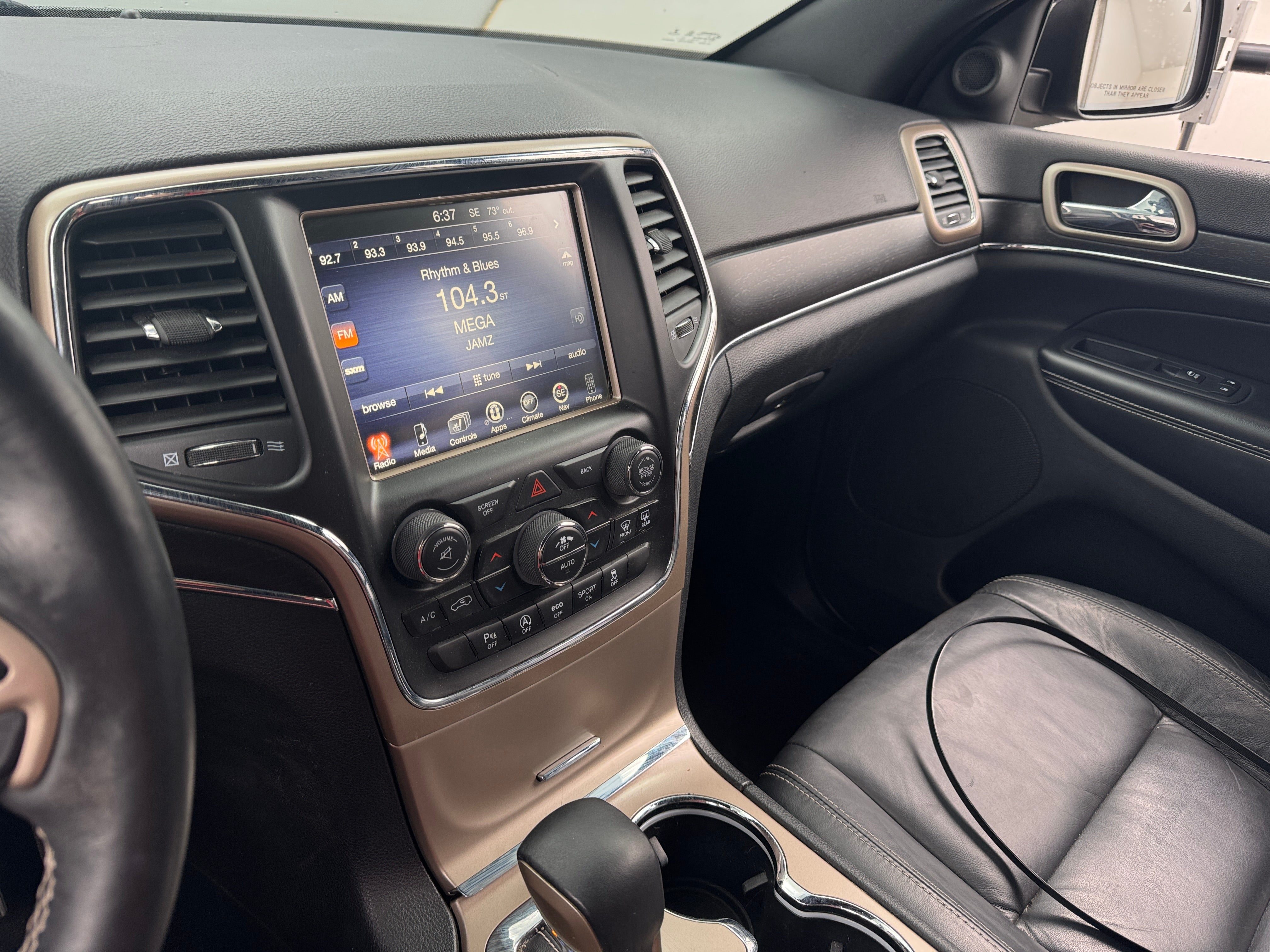 2017 Jeep Grand Cherokee Limited Edition 3