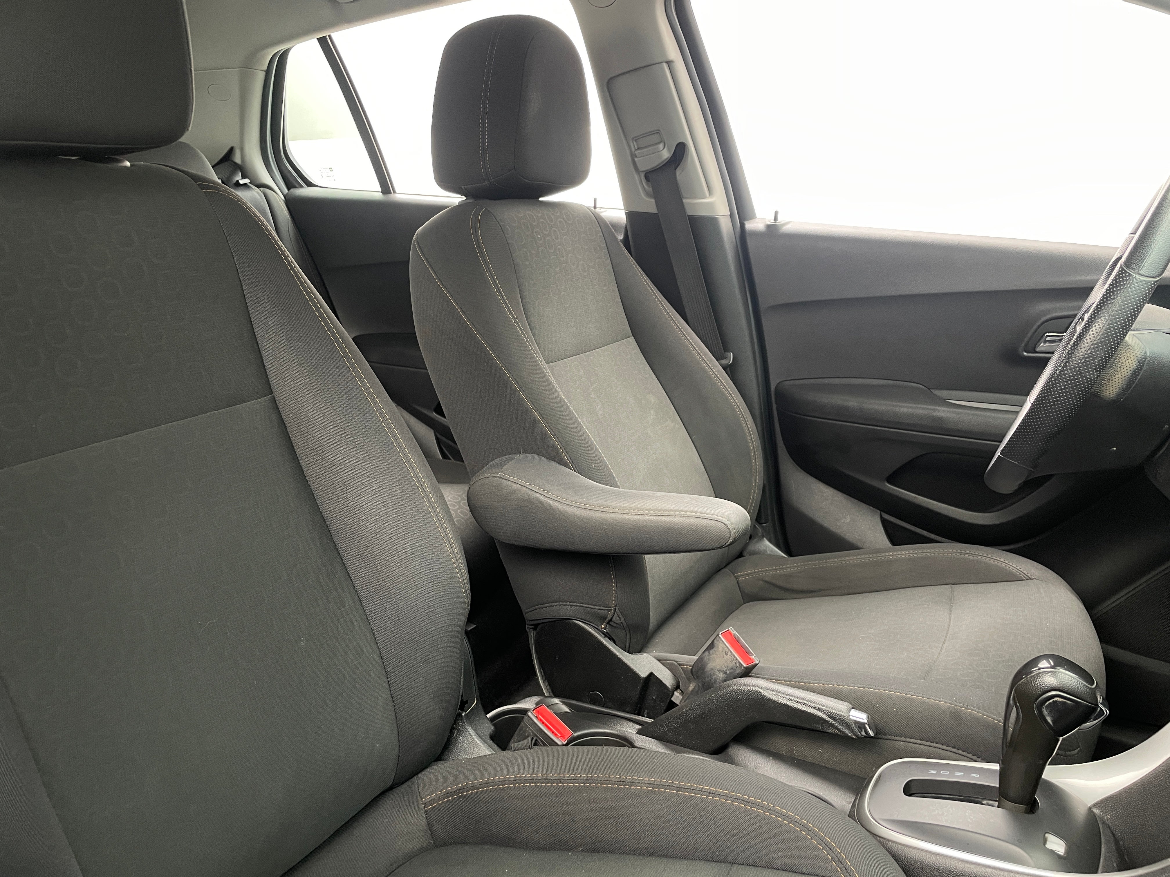 2019 Chevrolet Trax LS 2