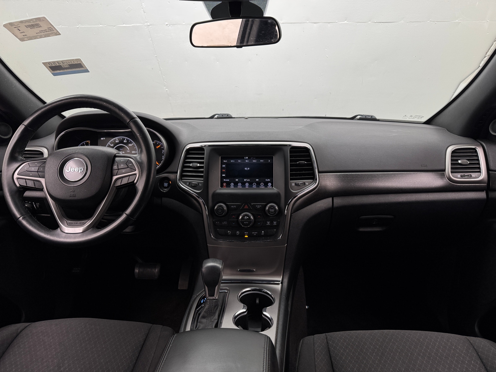 Thumbnail: 2018 Jeep Grand Cherokee - 3